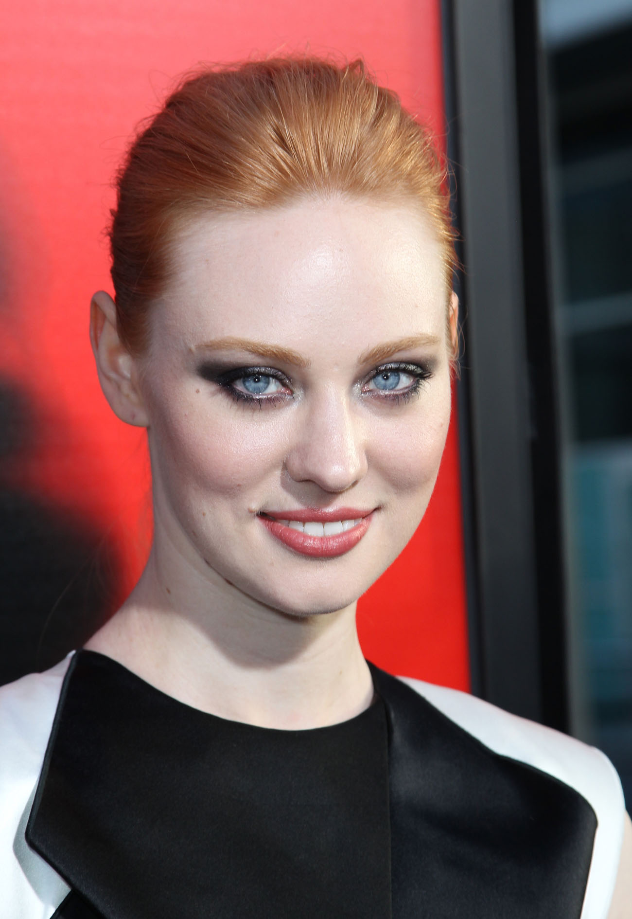 Deborah Ann Woll photo #529906