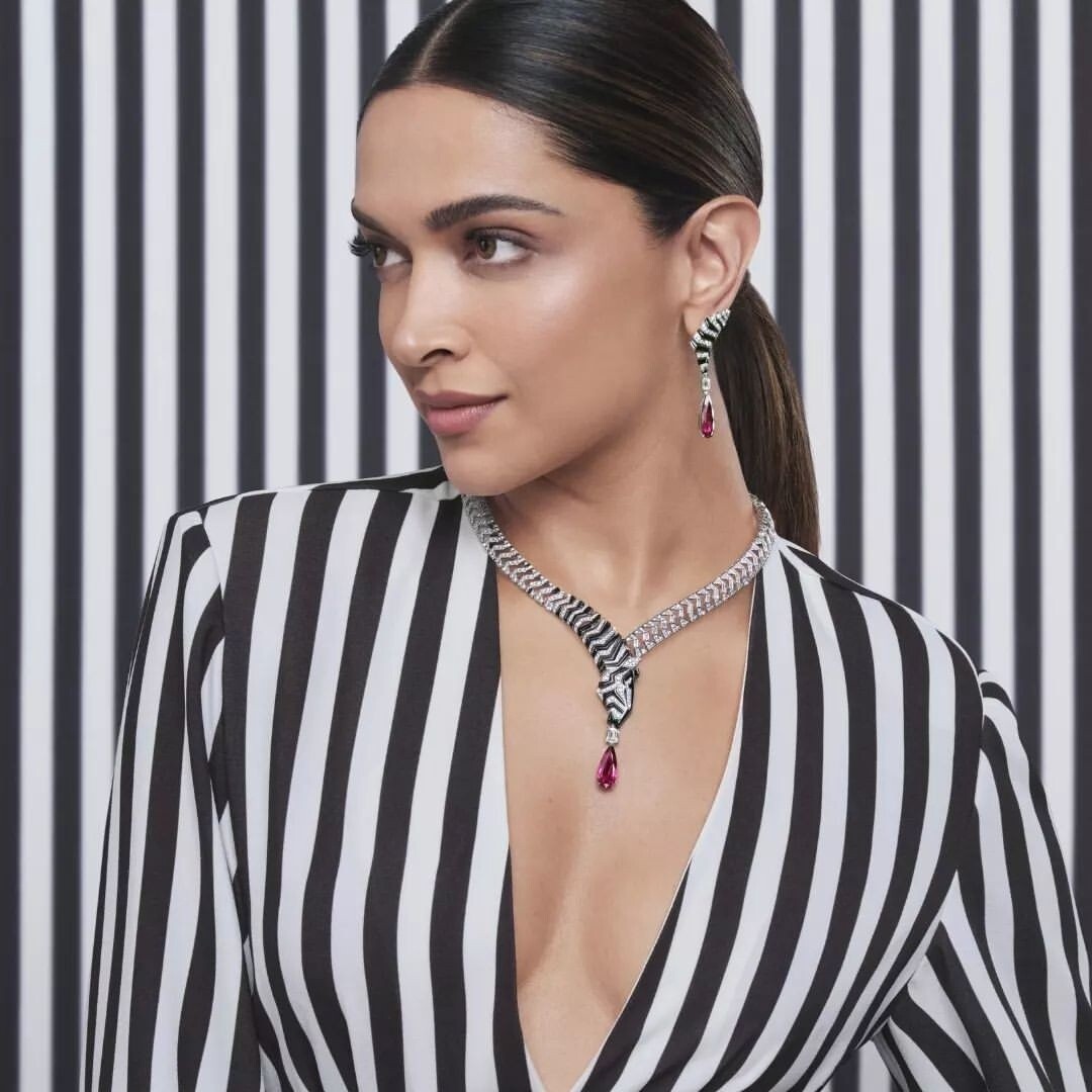 Deepika Padukone photo #1088710
