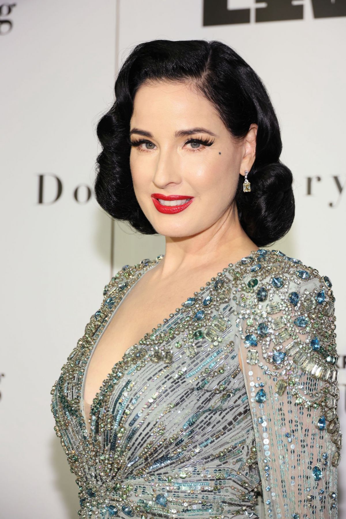 Dita Von Teese photo #1065905