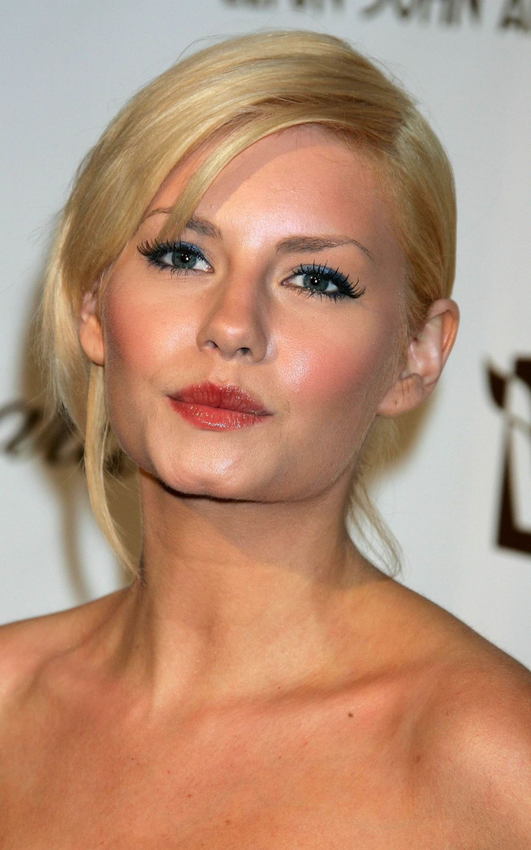 Elisha Cuthbert photo #161966