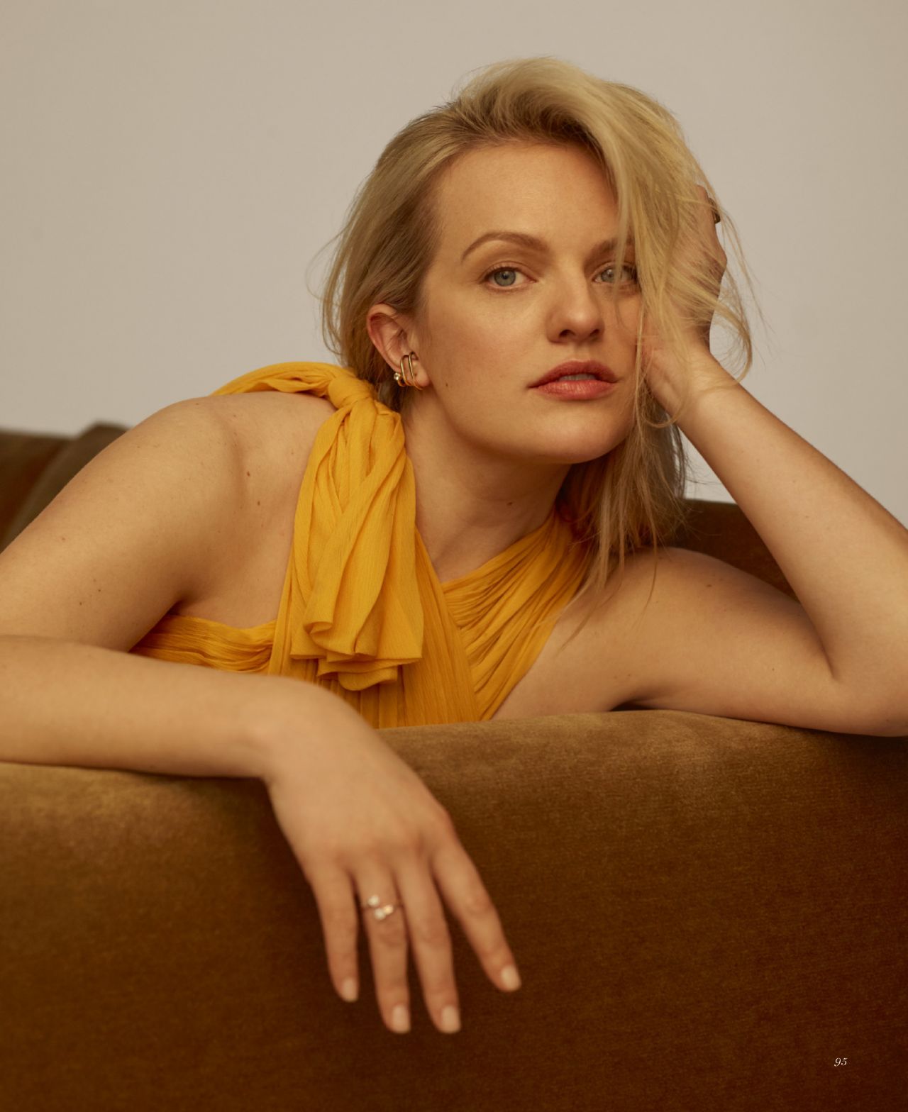 Elizabeth Moss photo #899879