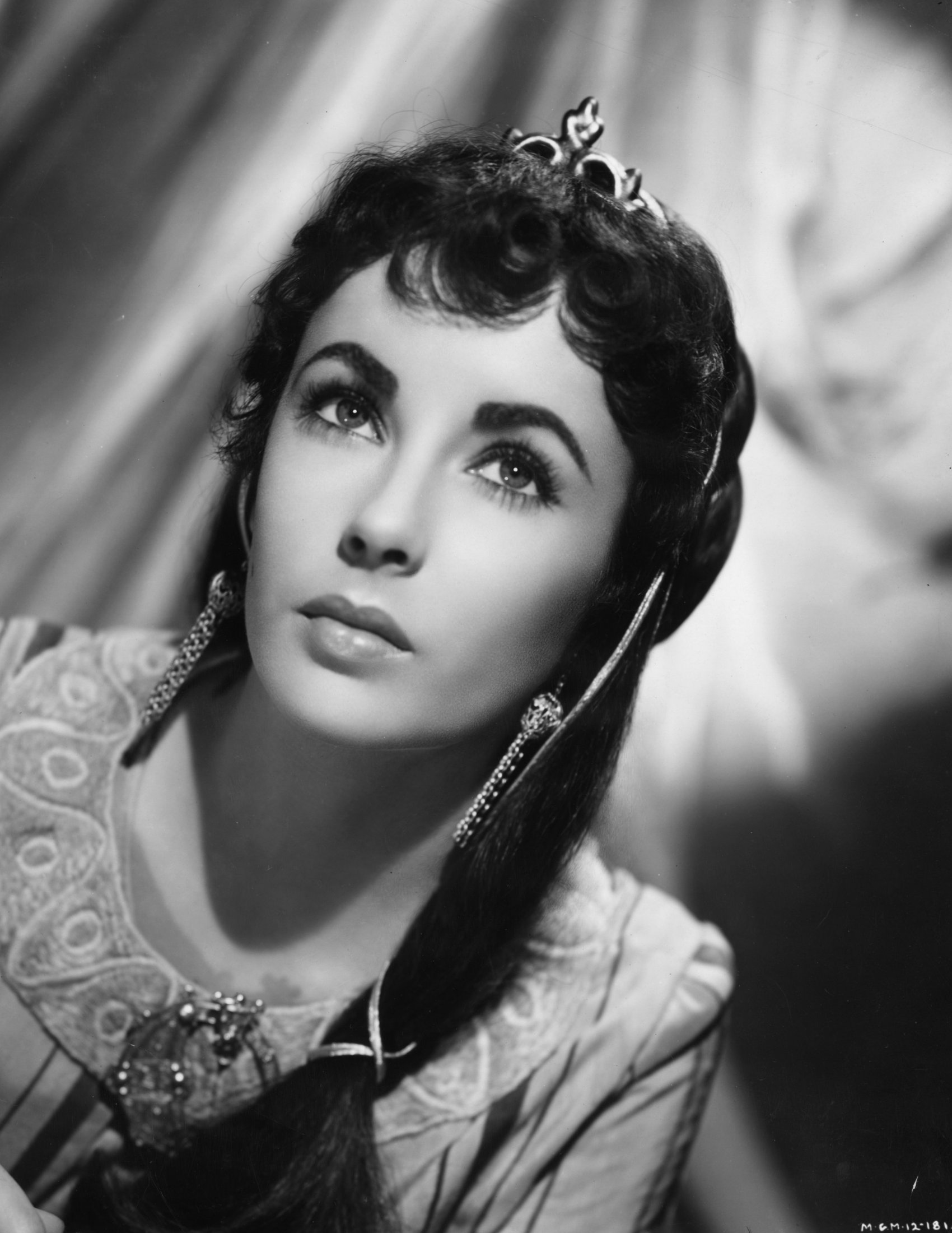 Elizabeth Taylor photo #181250