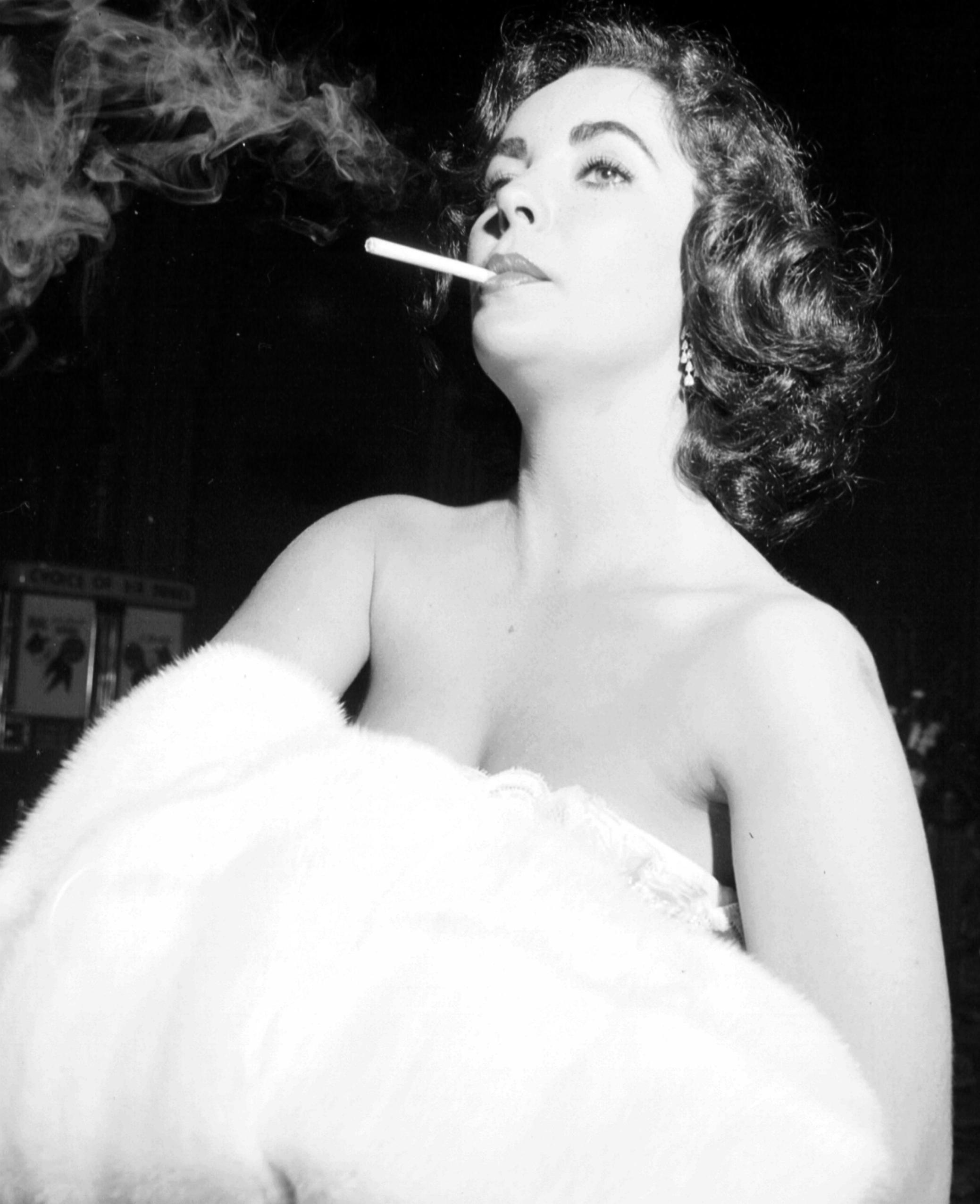 Elizabeth Taylor photo #181083