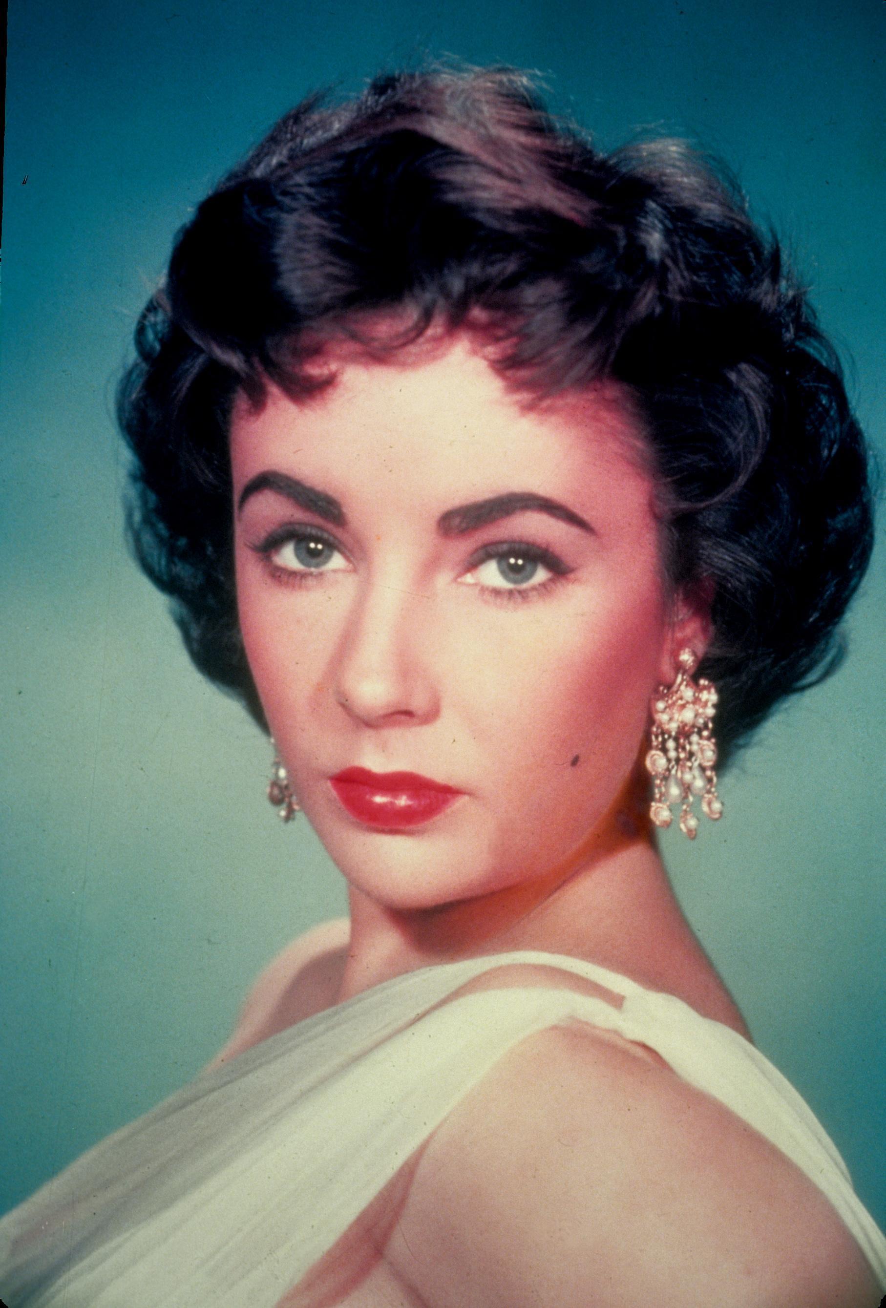 Элизабет тейлор сейчас. Элизабет Тейлор. Elizabeth Taylor.