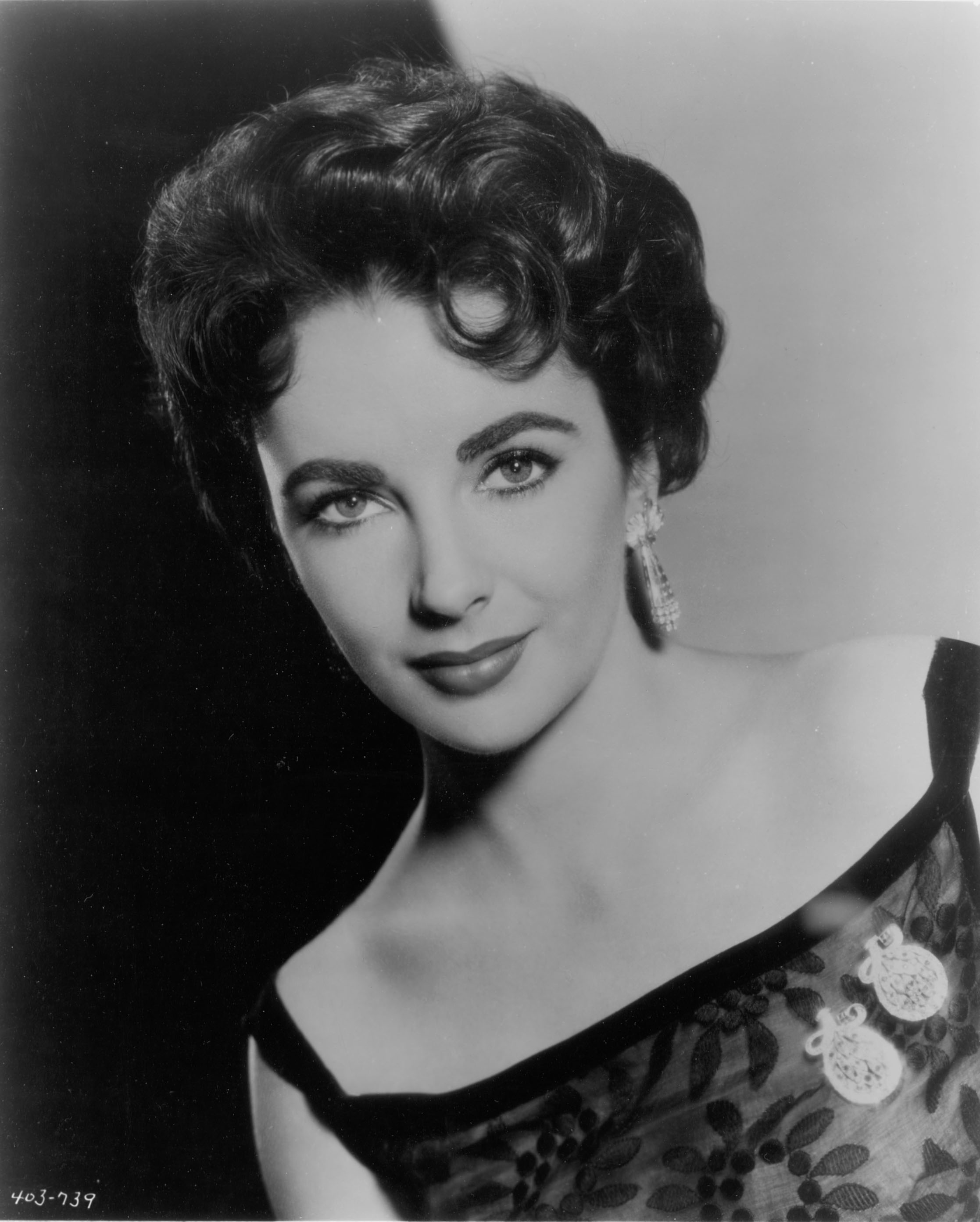 Elizabeth Taylor photo #326498