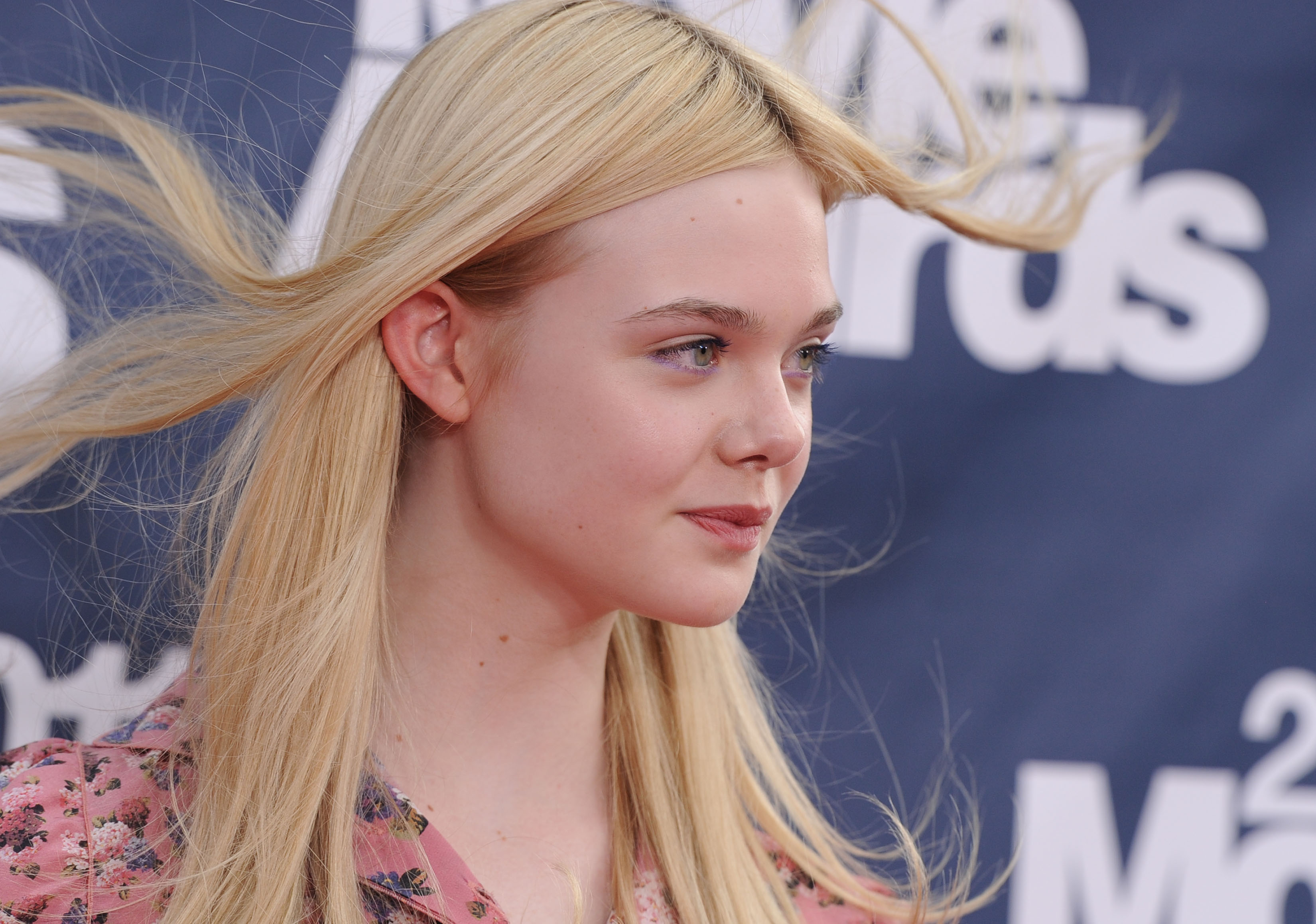 эль фаннинг elle fanning. Elle fanning. Ale fannig. Elle fanning. эль фаннинг.