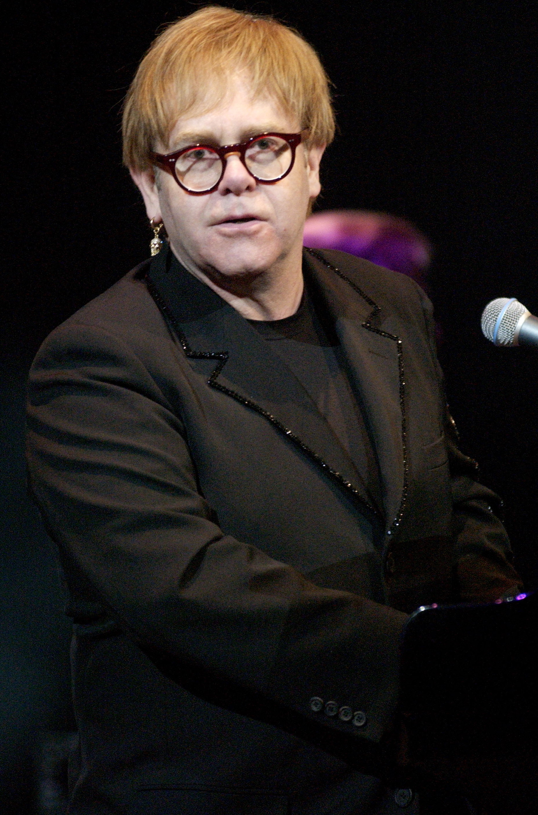 Elton John photo #34023