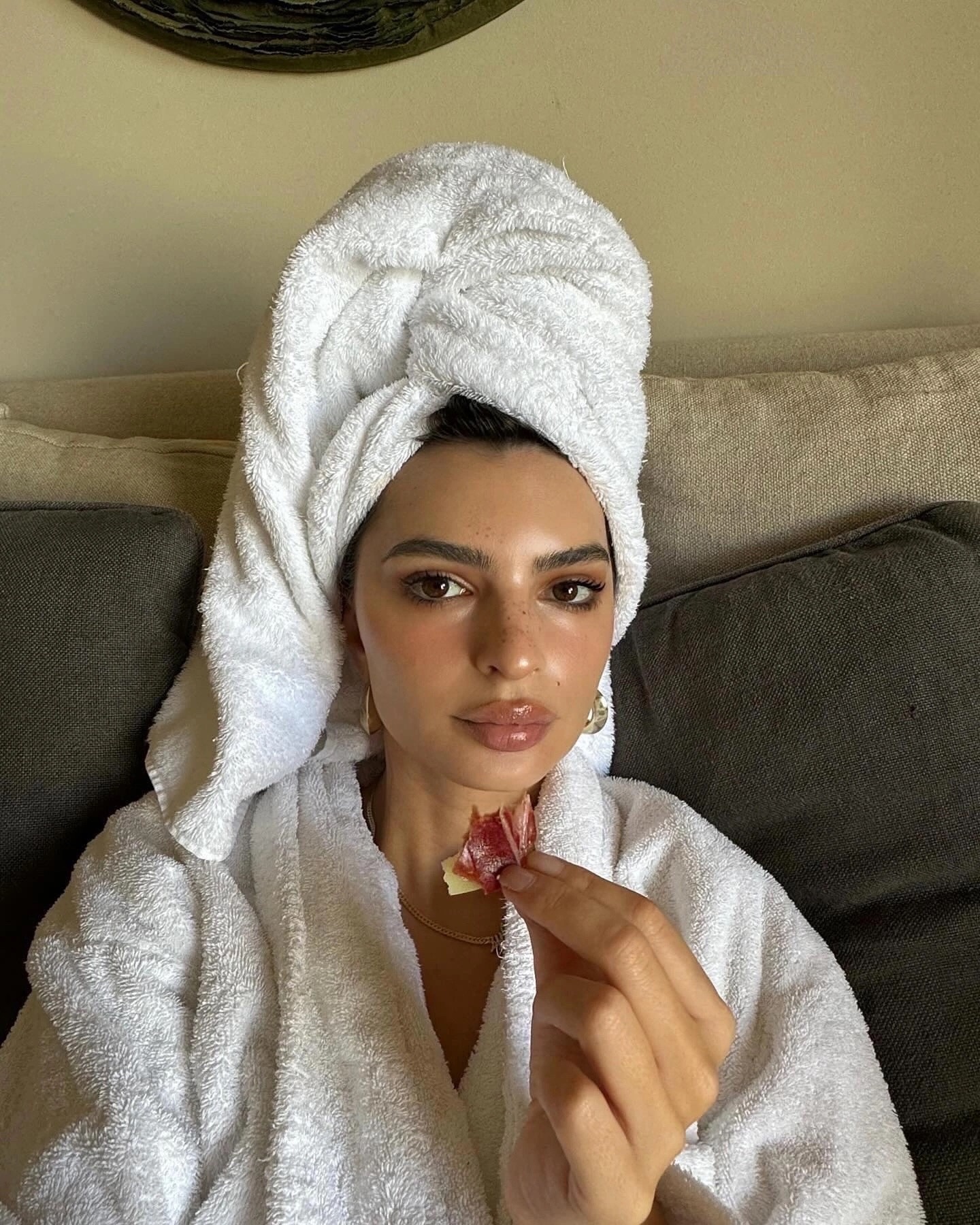 Emily Ratajkowski photo #1075575