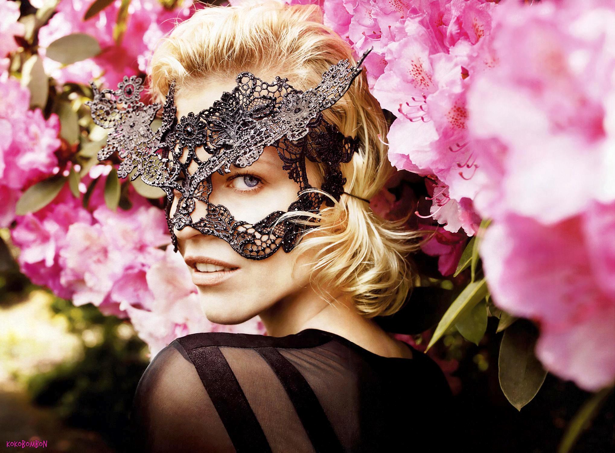 Eva Herzigova photo #233268