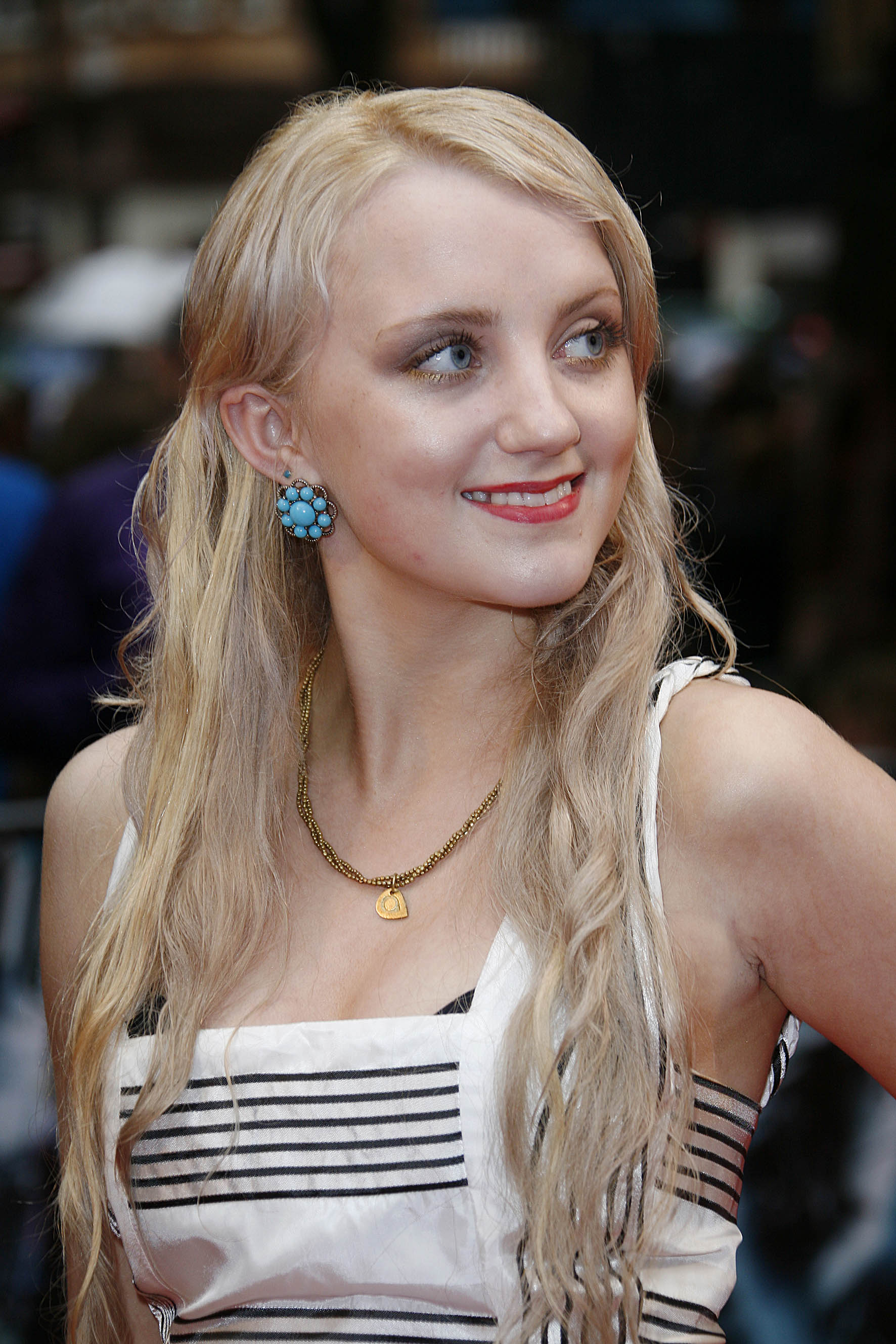 Evanna Lynch Fakes