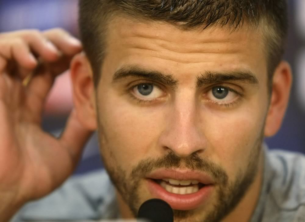 Gerard Pique photo #390221