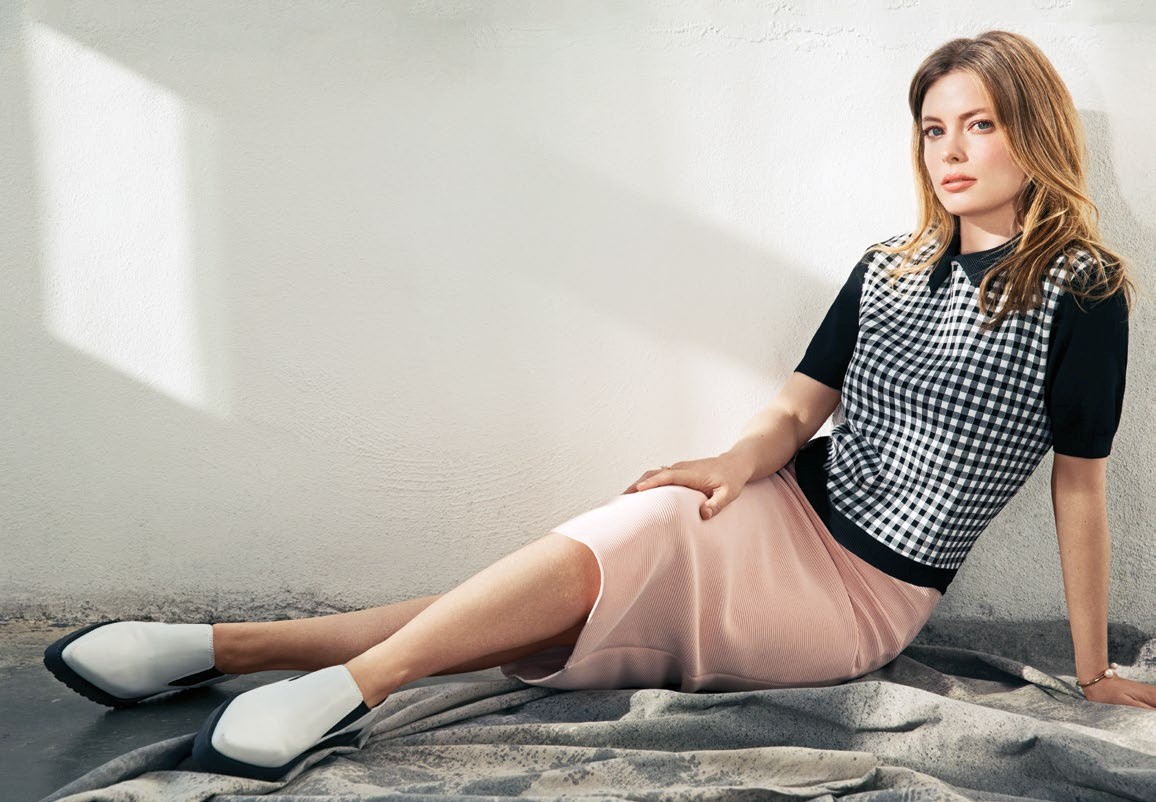 Gillian Jacobs photo #647966