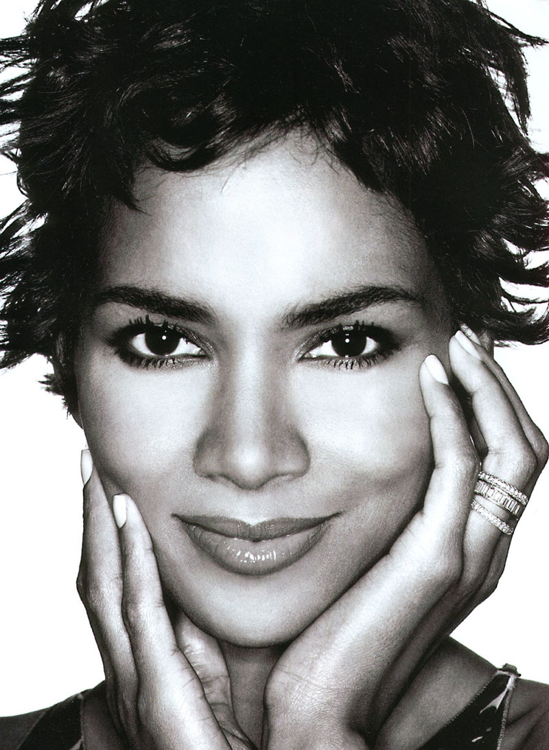 Halle Berry photo #274