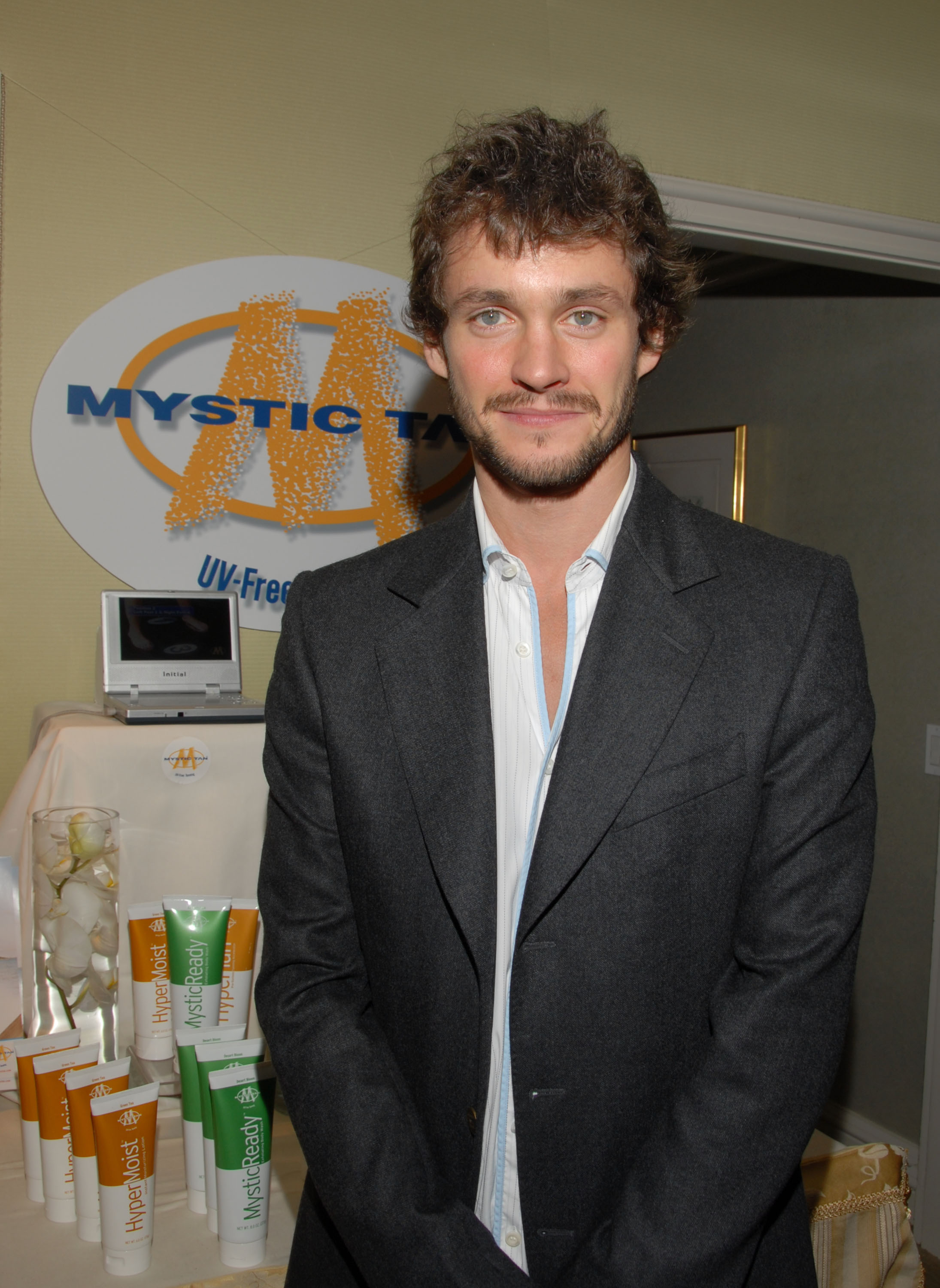 Hugh Dancy photo #127470