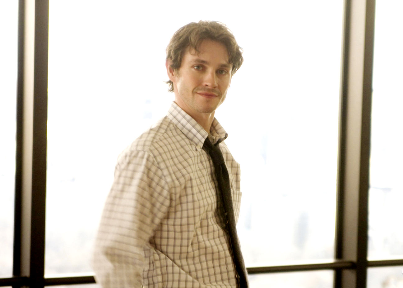 Hugh Dancy photo #107801