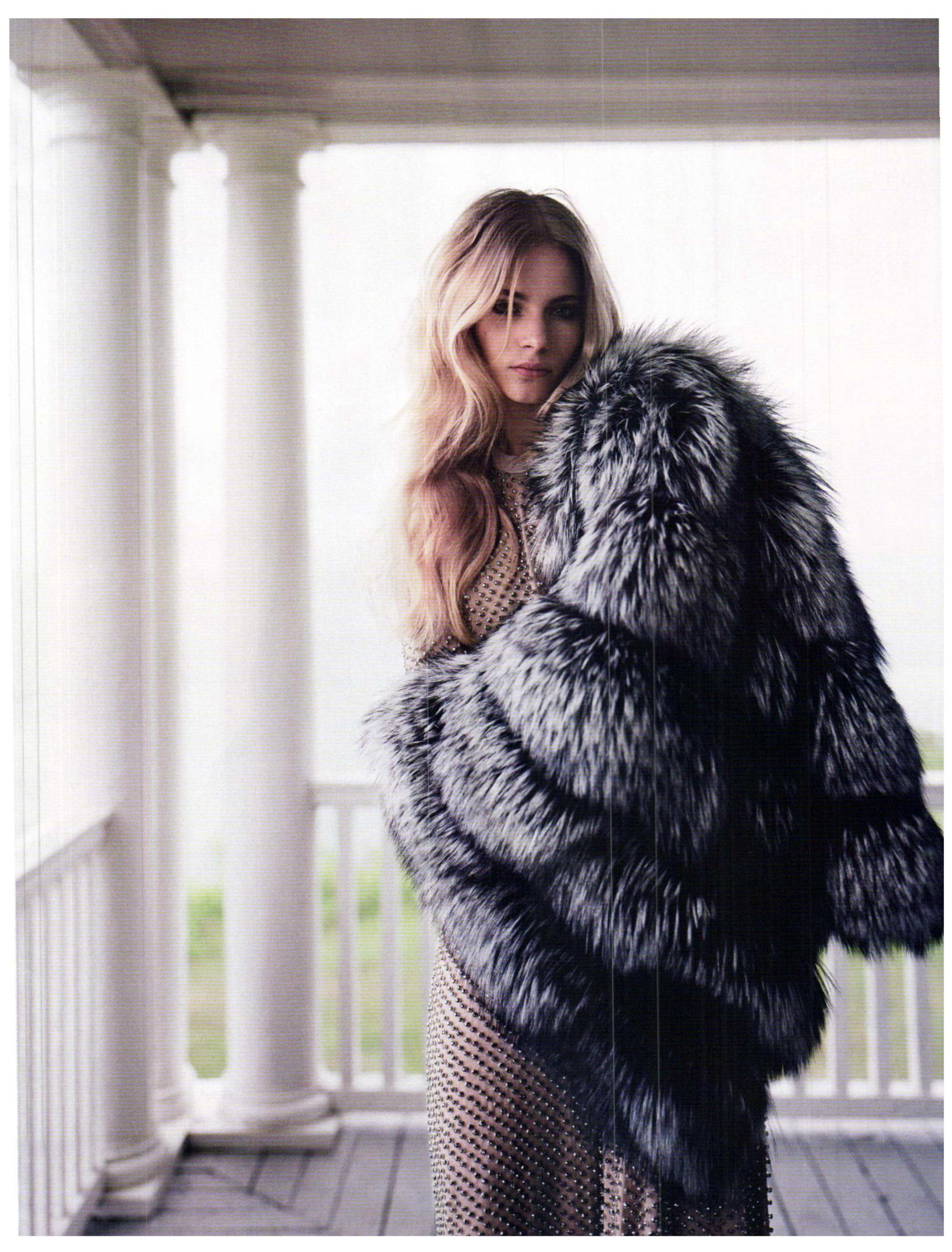 Beautiful fur. Vogue Foxes. Chelsea fur Coat.