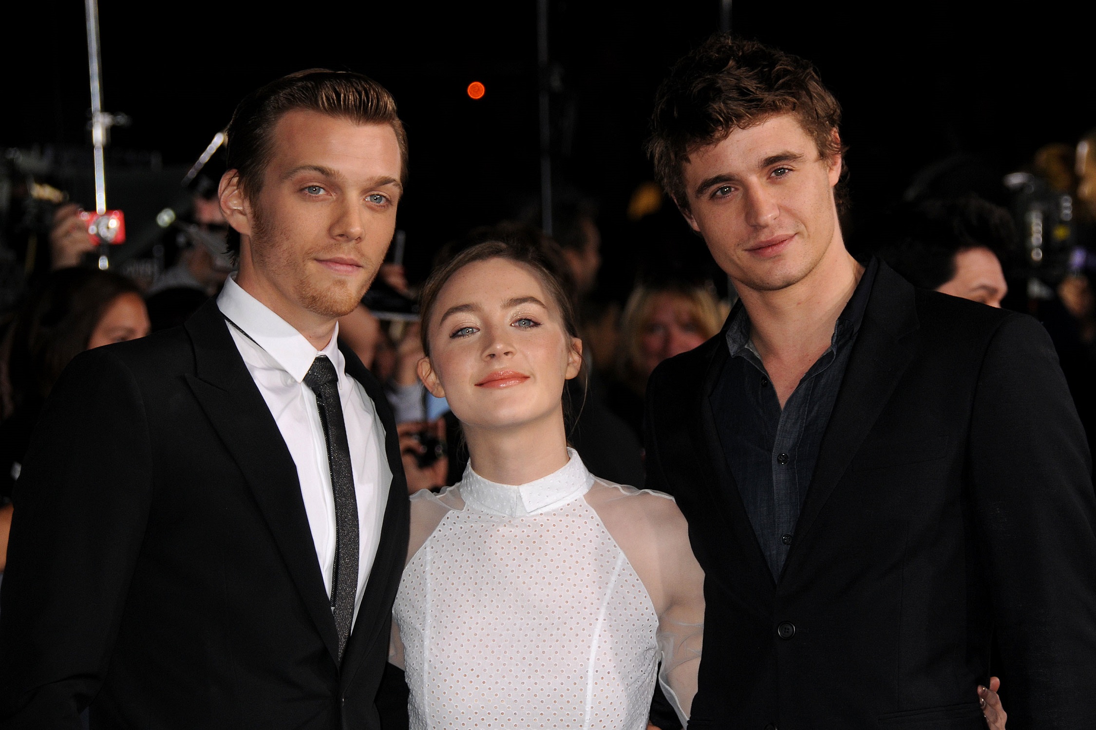 Jake Abel photo #590056