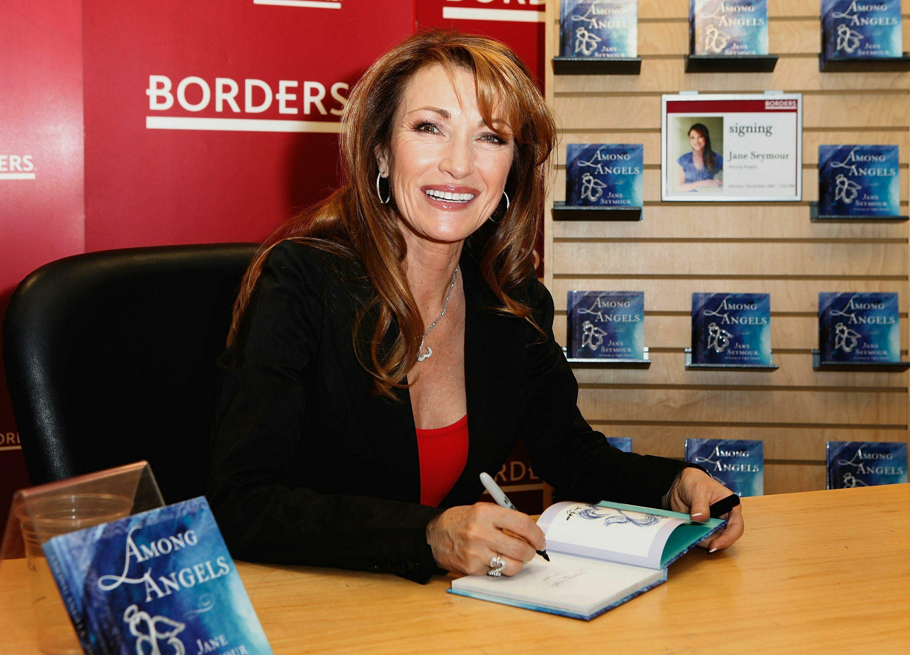 Jane Seymour photo #239049