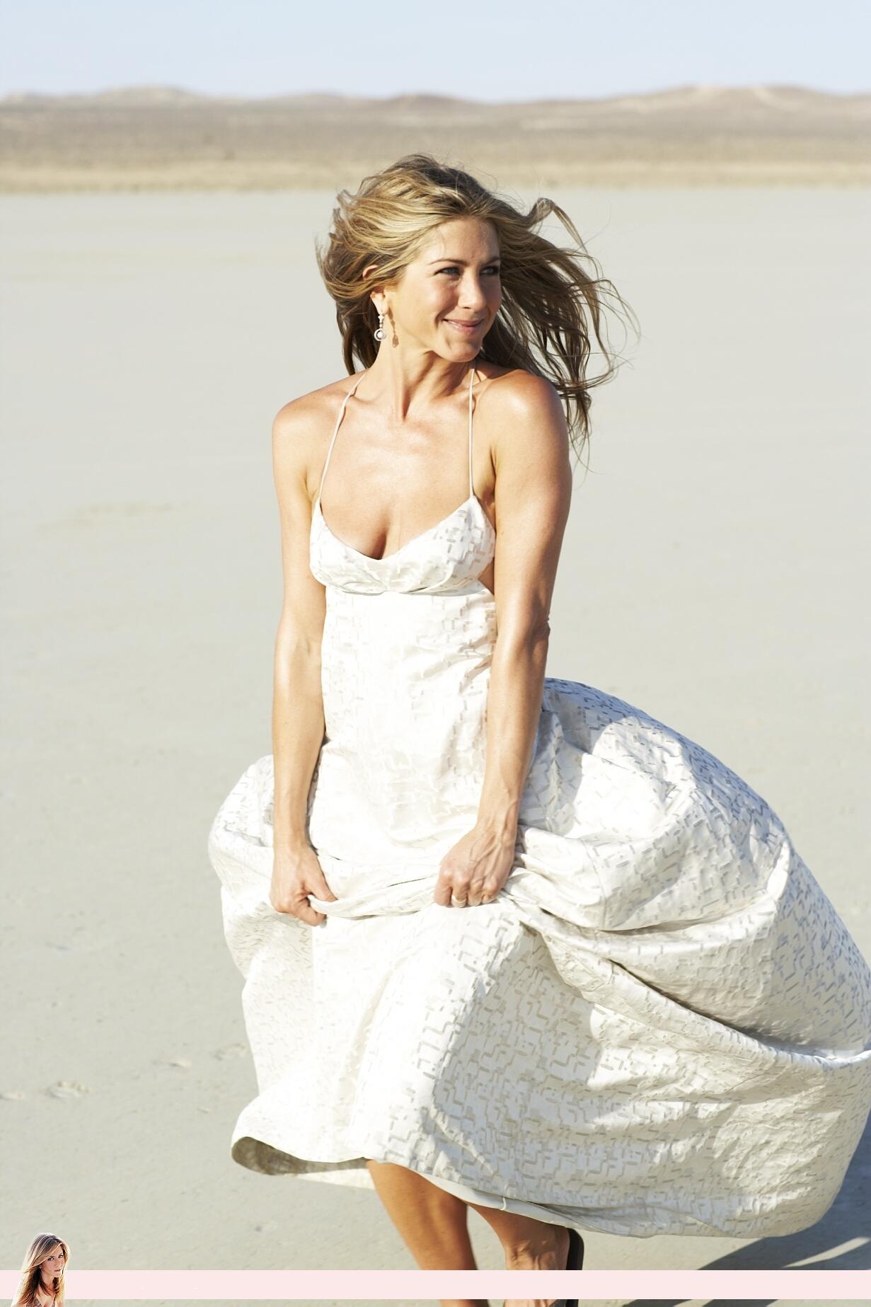 Jennifer Aniston photo #211402