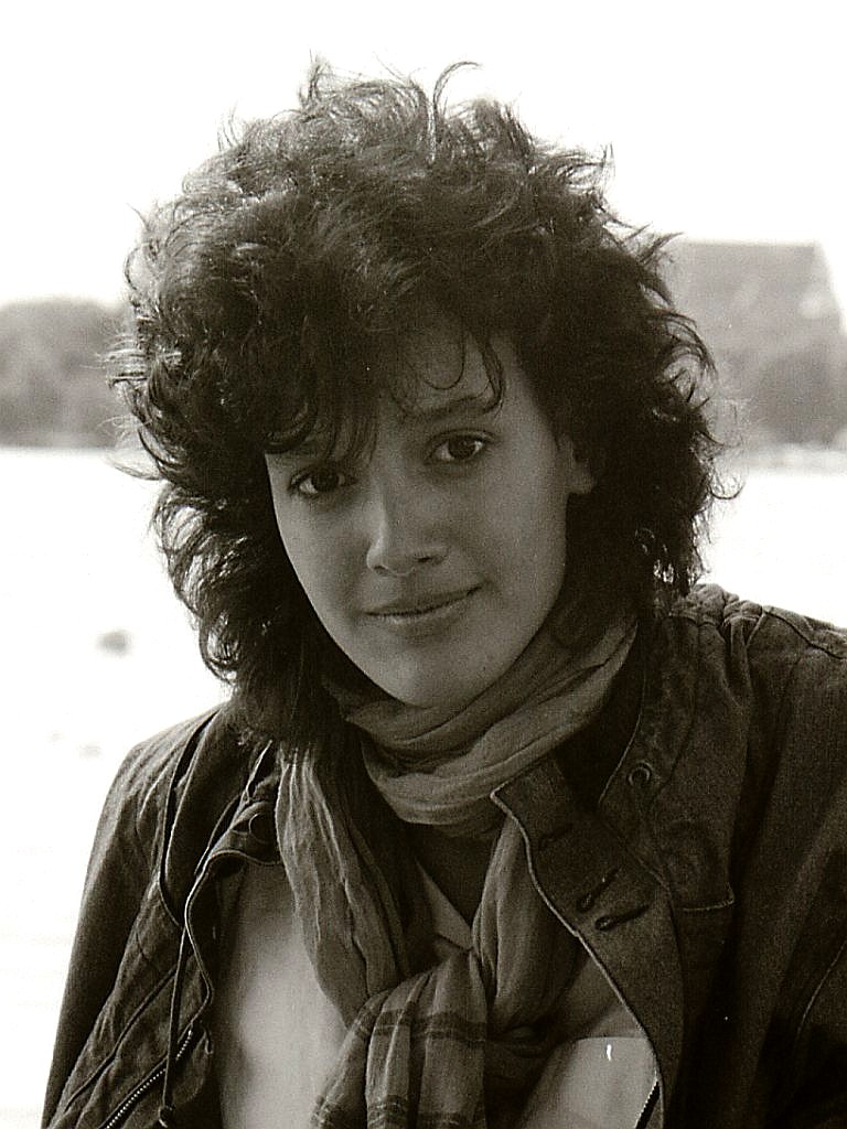 Jennifer Beals photo #274607