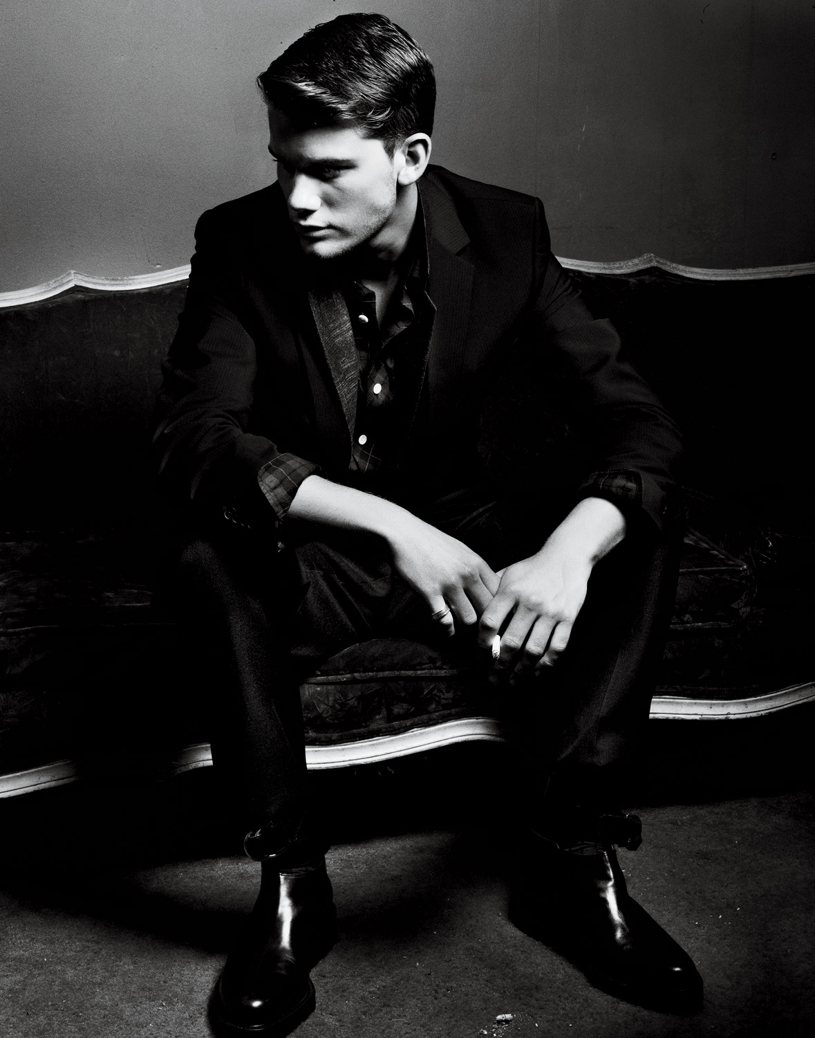 Jeremy Irvine photo #590037