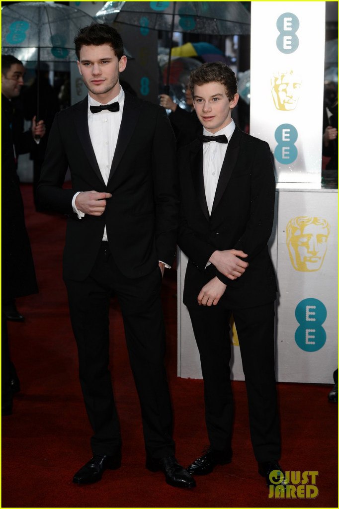 Jeremy Irvine photo #600456