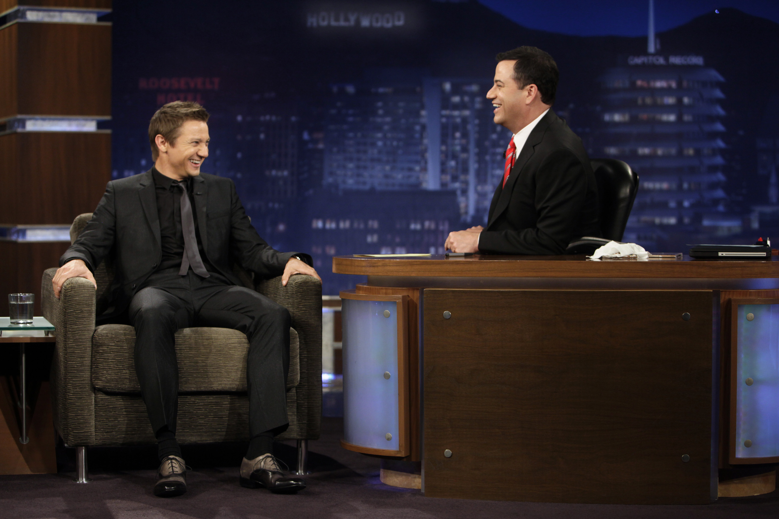 Jeremy Renner photo #417190