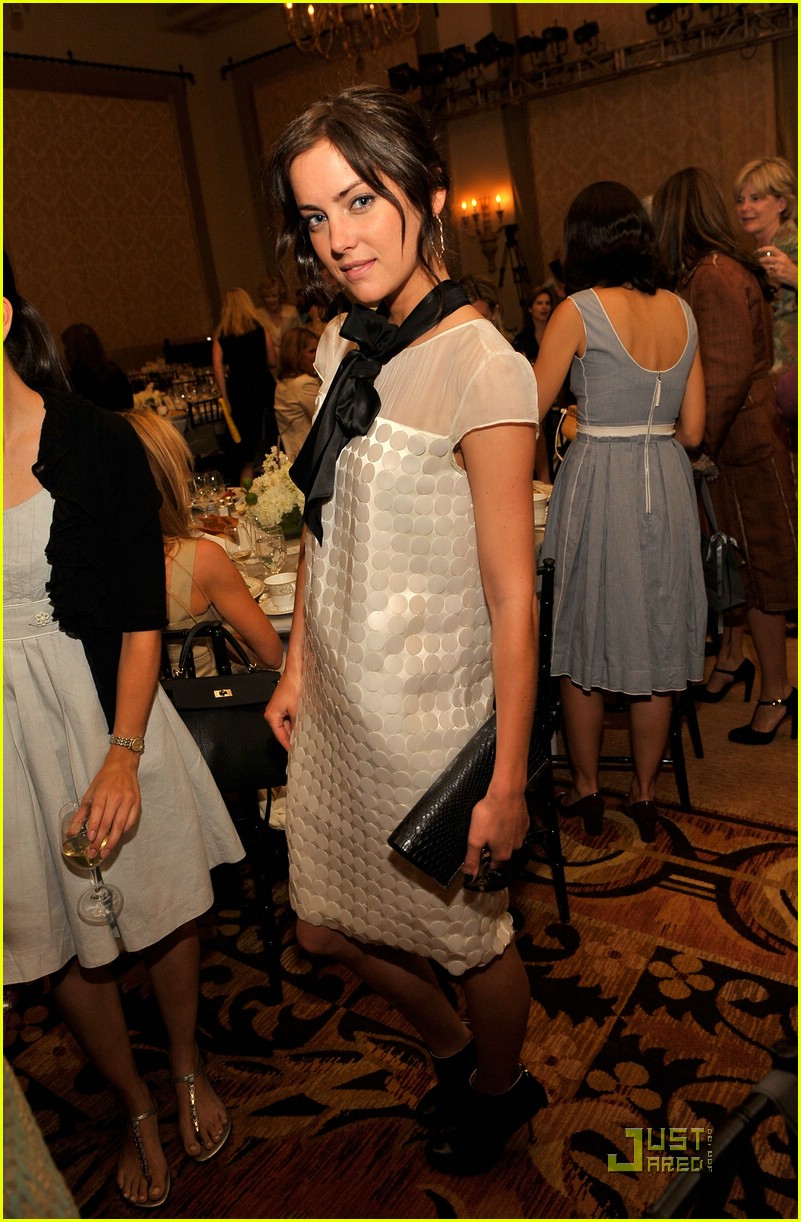 Jessica Stroup photo #108234