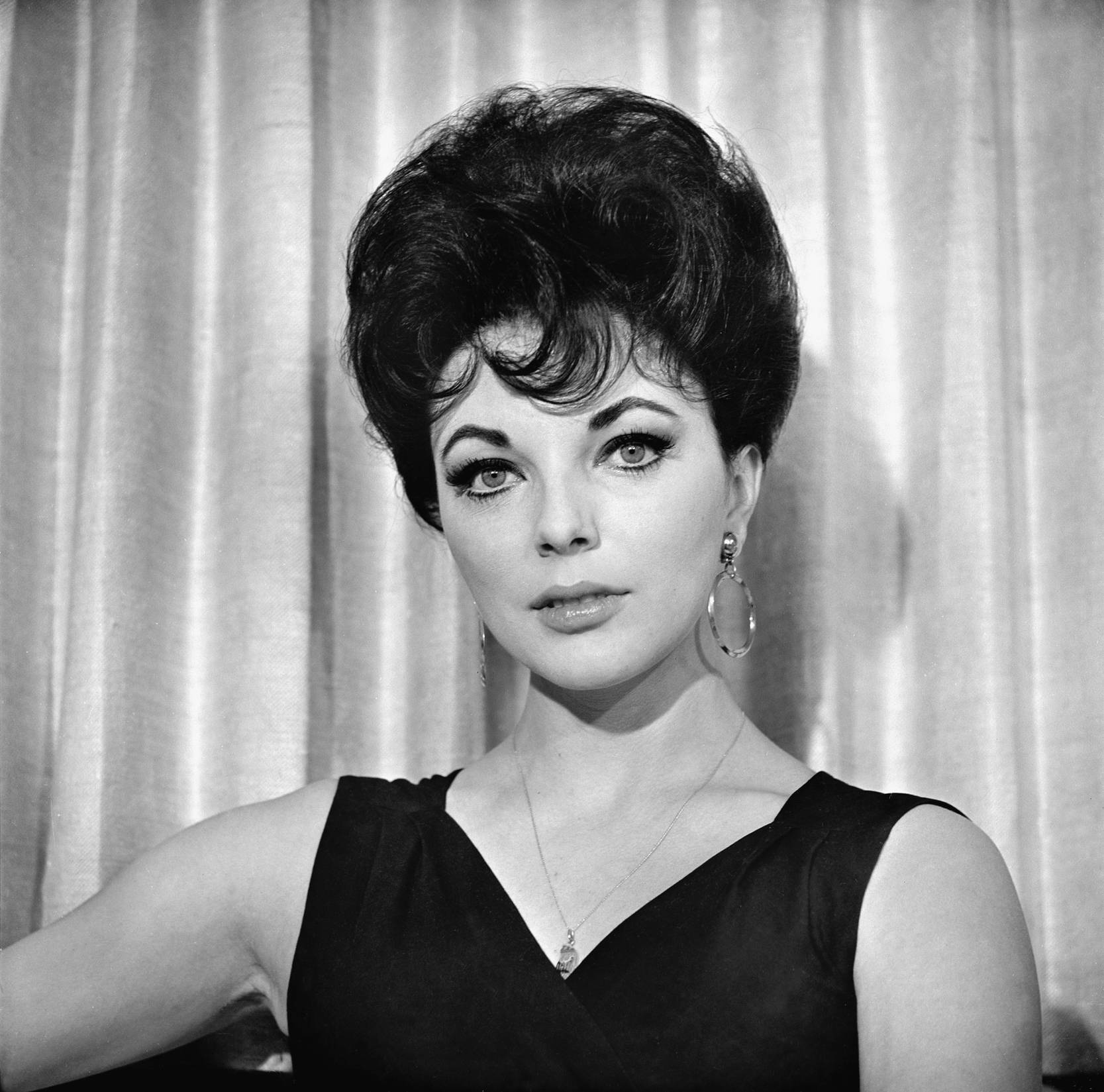 Joan Collins photo #114286