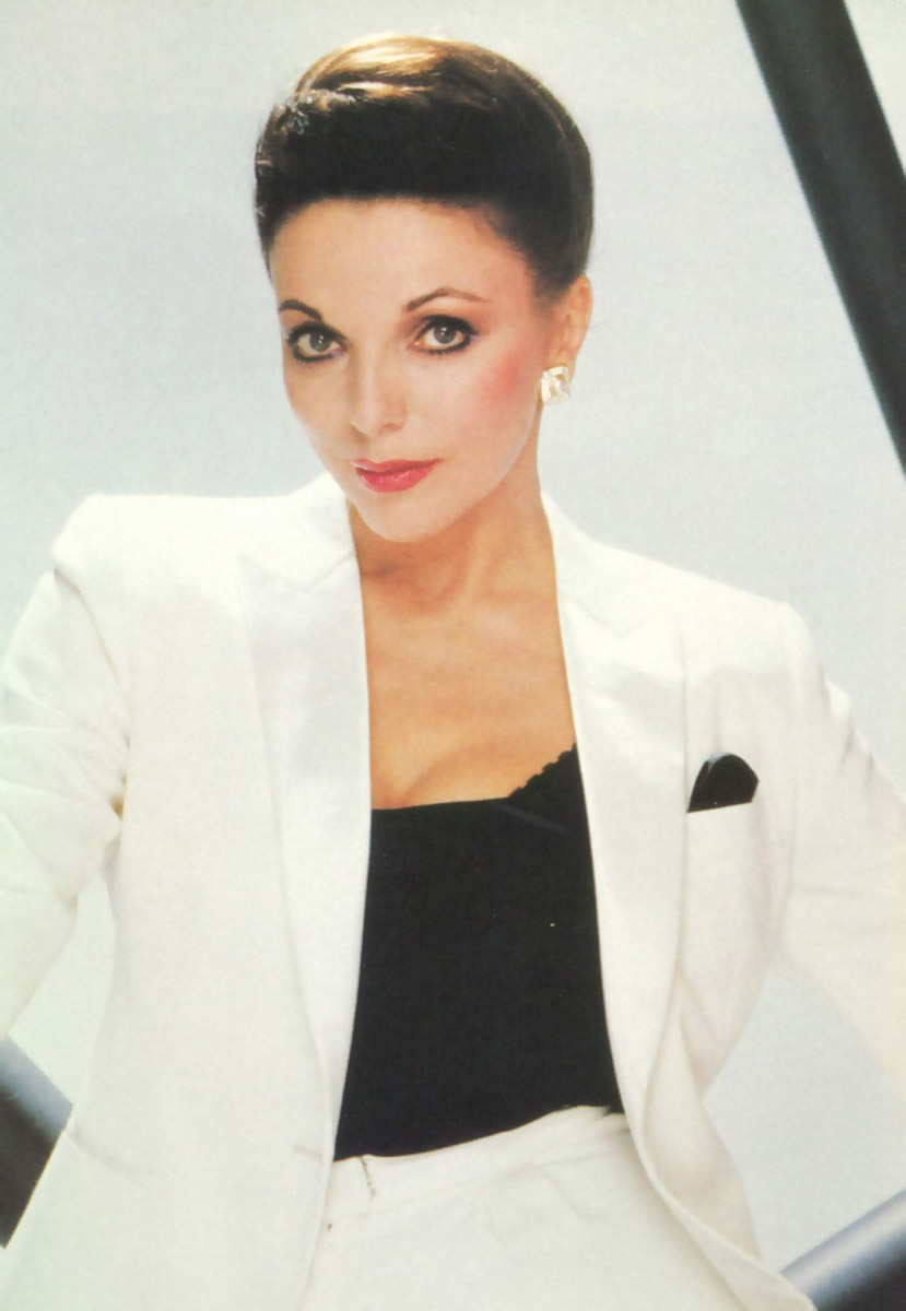 Joan Collins photo #211000