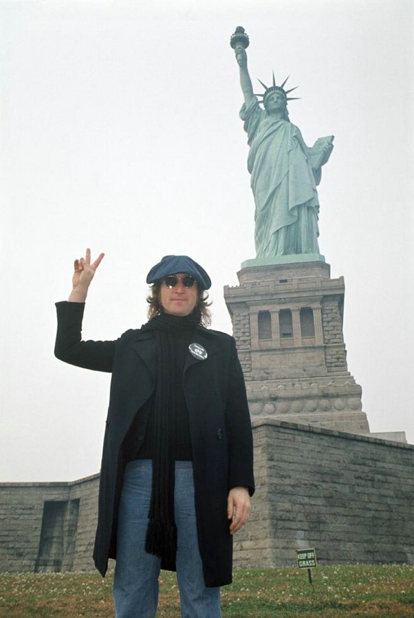 John Lennon photo #269356