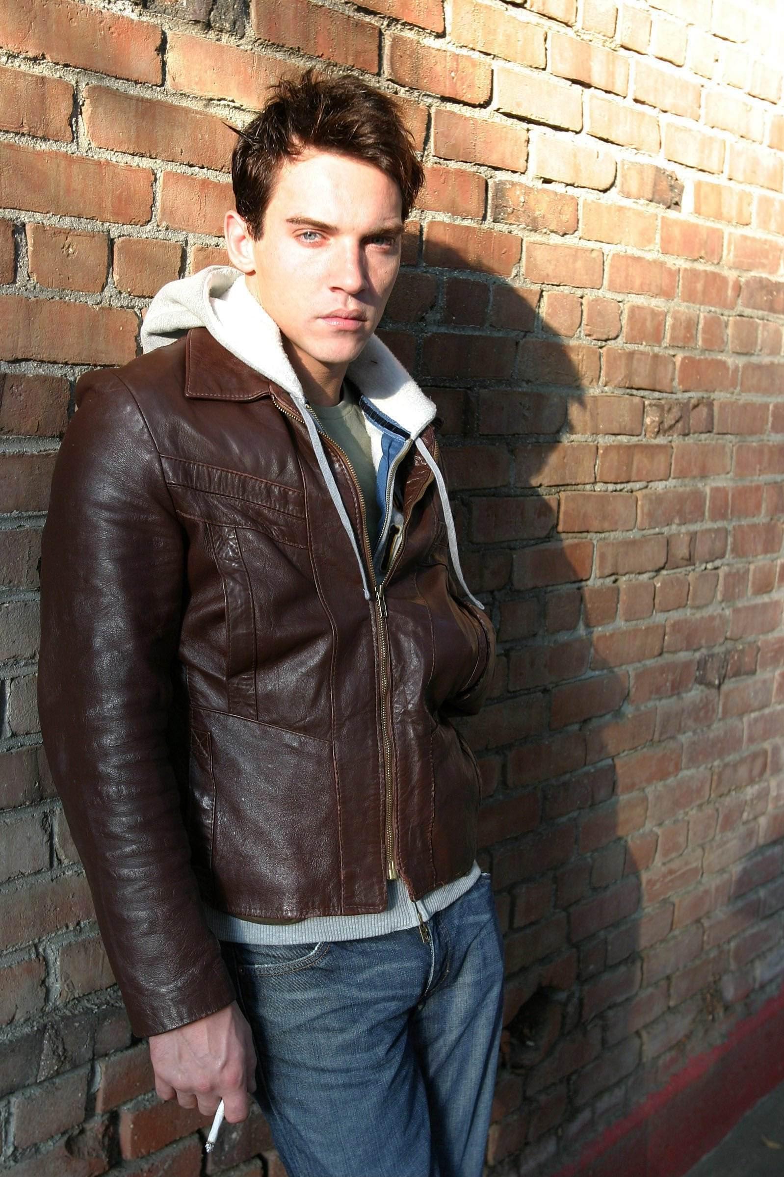 Jonathan Rhys-Meyers photo #488351