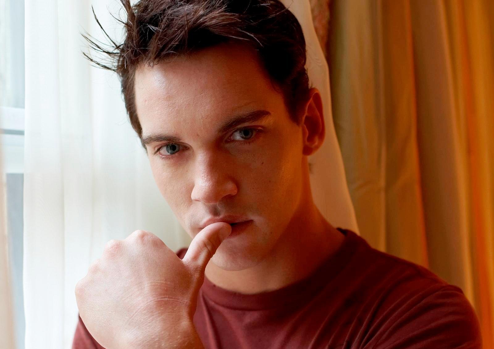 Jonathan Rhys-Meyers photo #492121