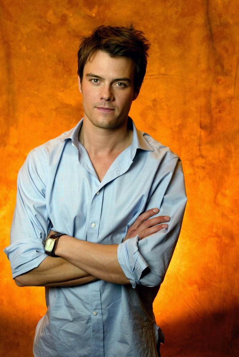 Josh Duhamel photo #225193