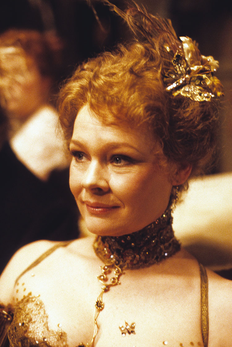 Judi Dench photo #211563