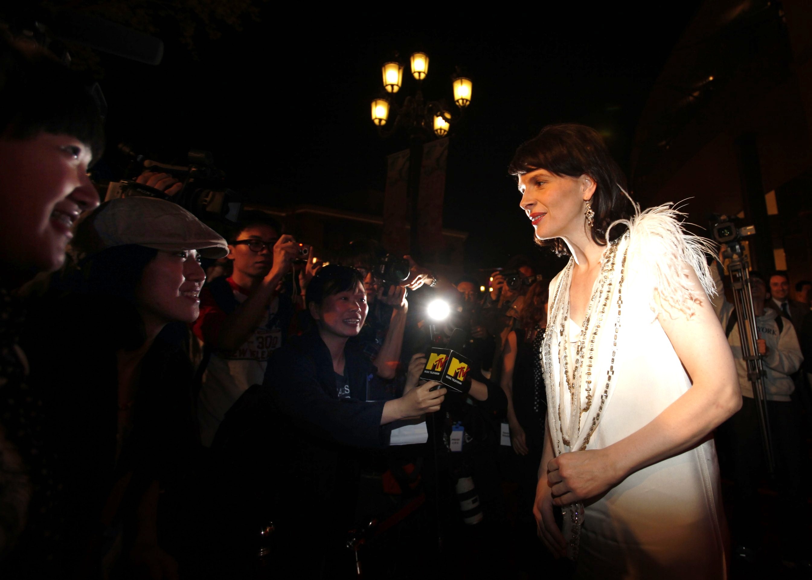 Juliette Binoche photo #105050