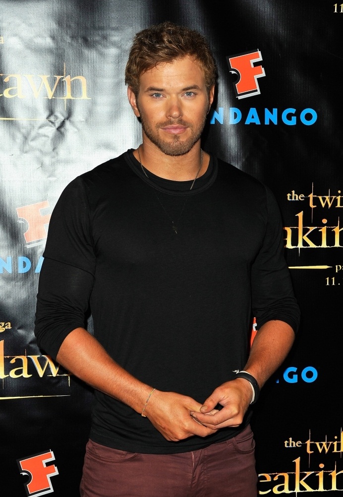 Kellan Lutz photo #407145