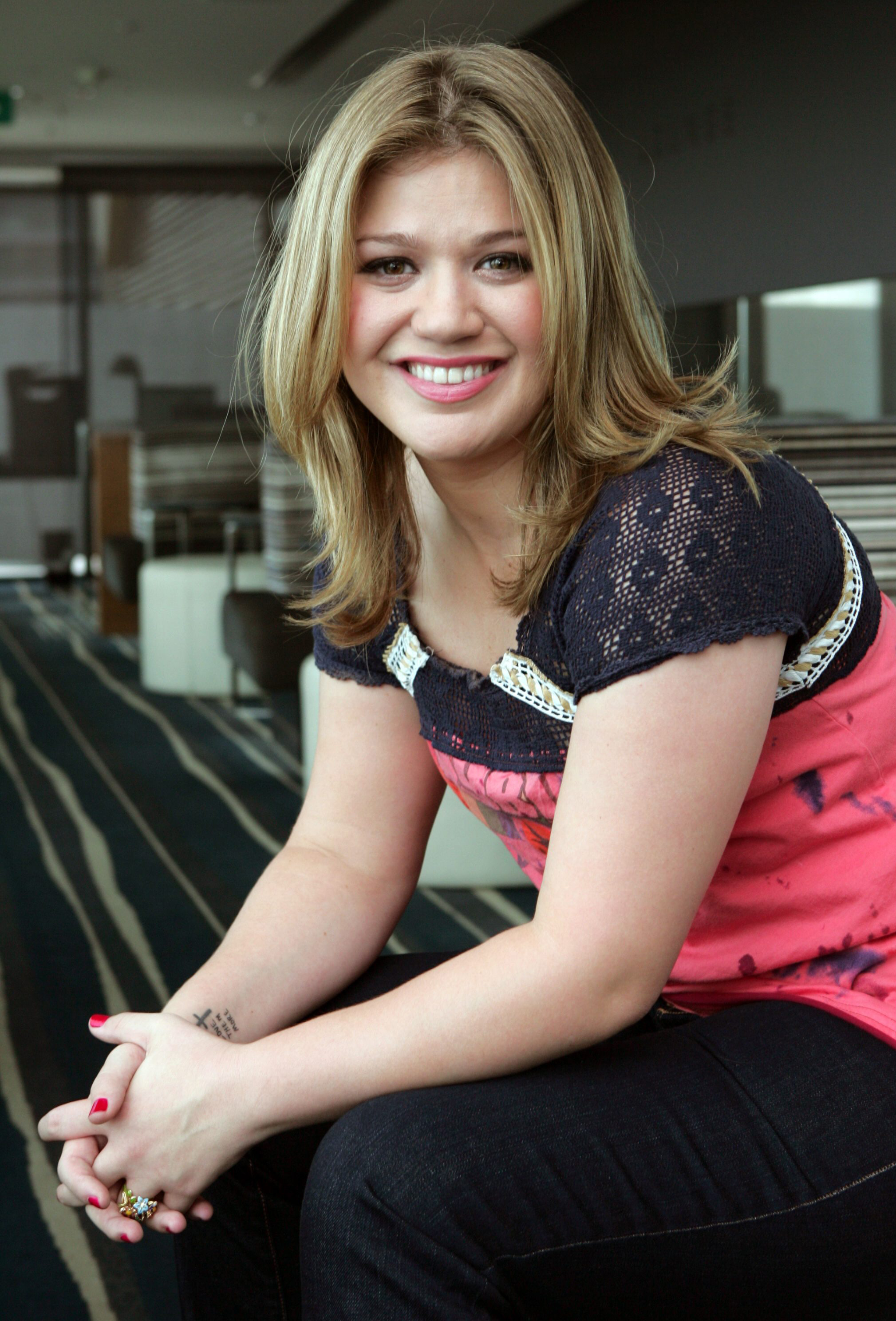 Kelly Clarkson photo #258290