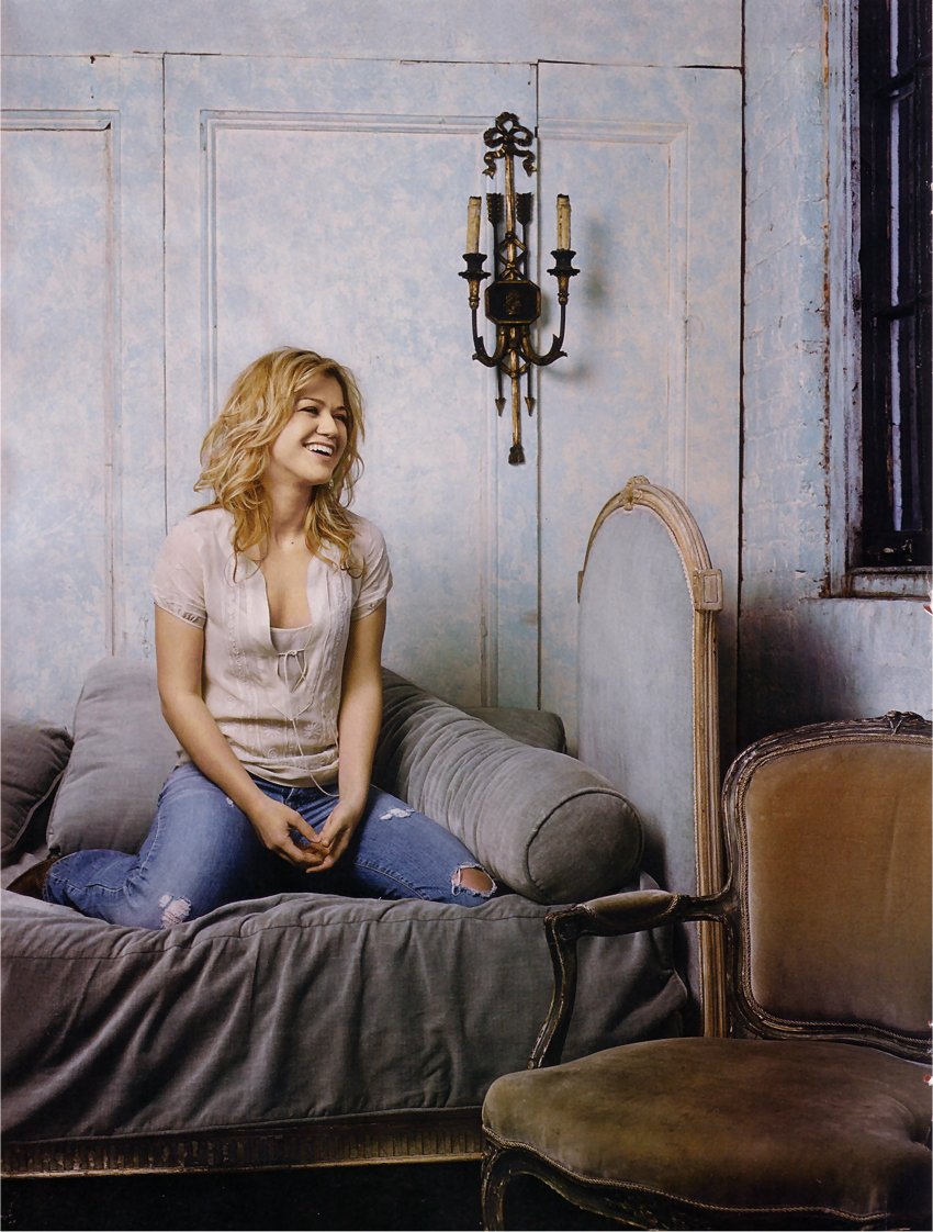 Kelly Clarkson photo #21586