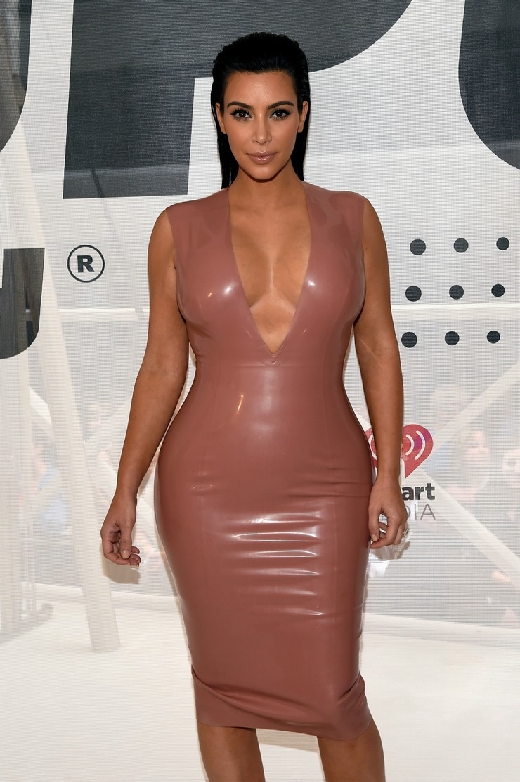 Kim Kardashian photo #920872