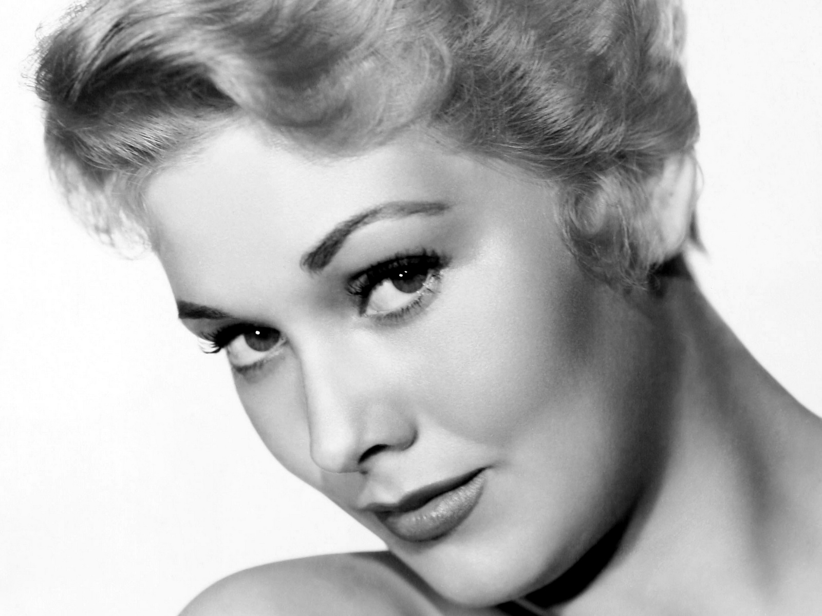 Kim Novak photo #180364