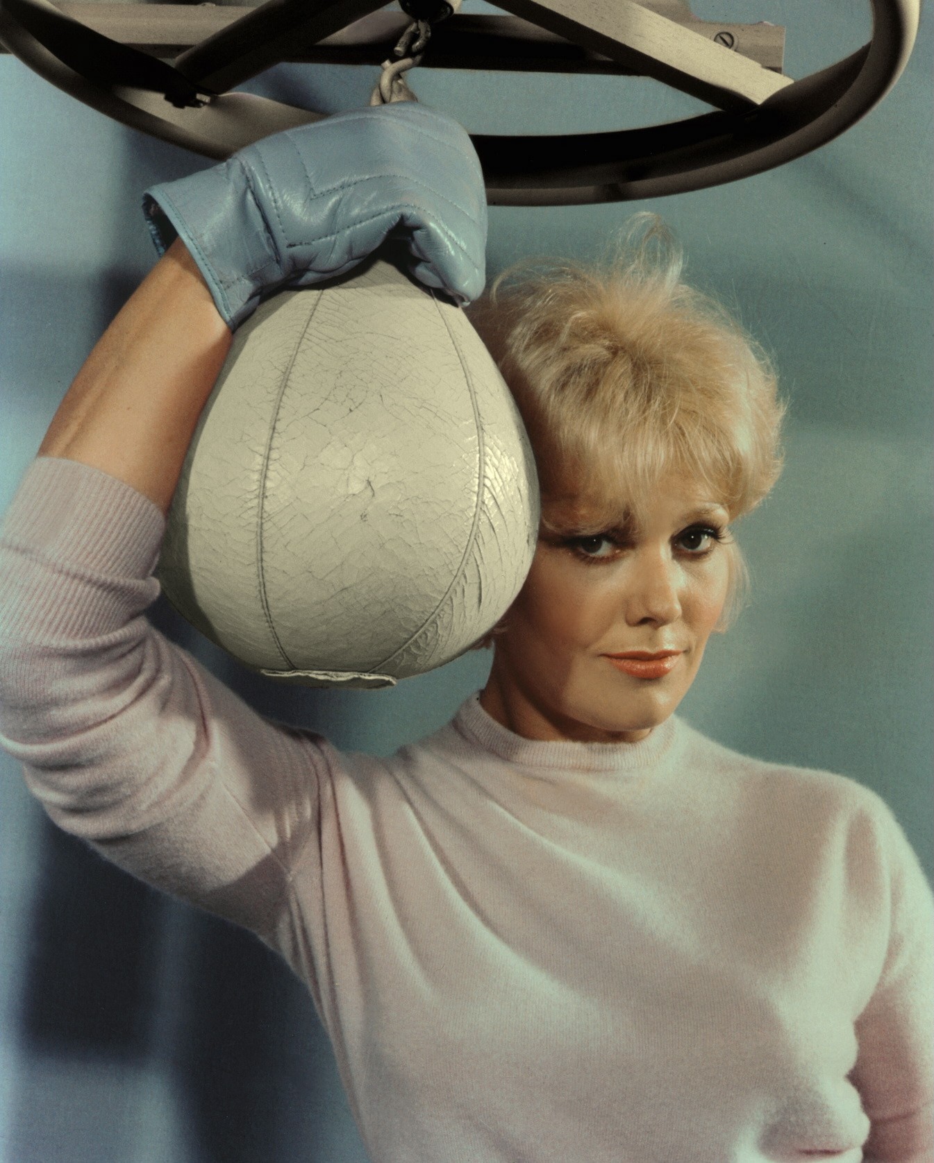 Kim Novak photo #336175