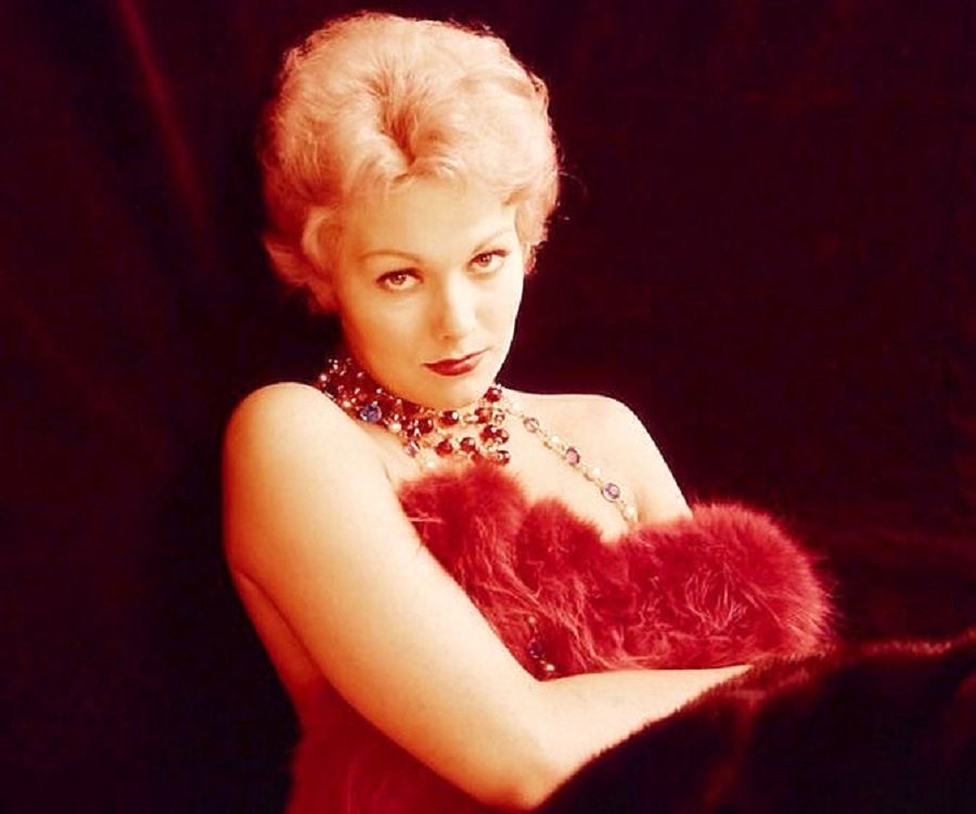 Kim Novak photo #984355