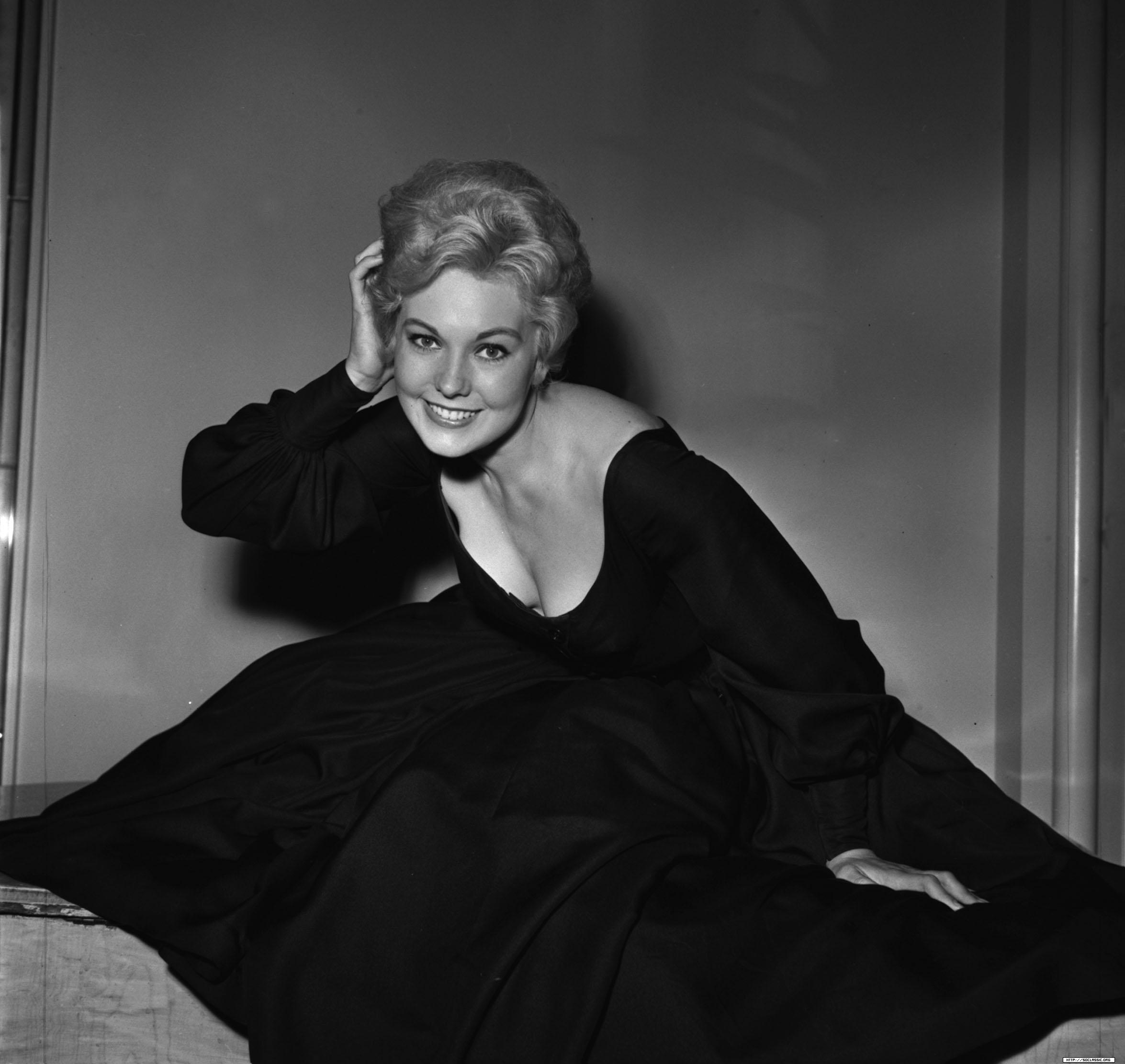 Kim Novak photo #335788