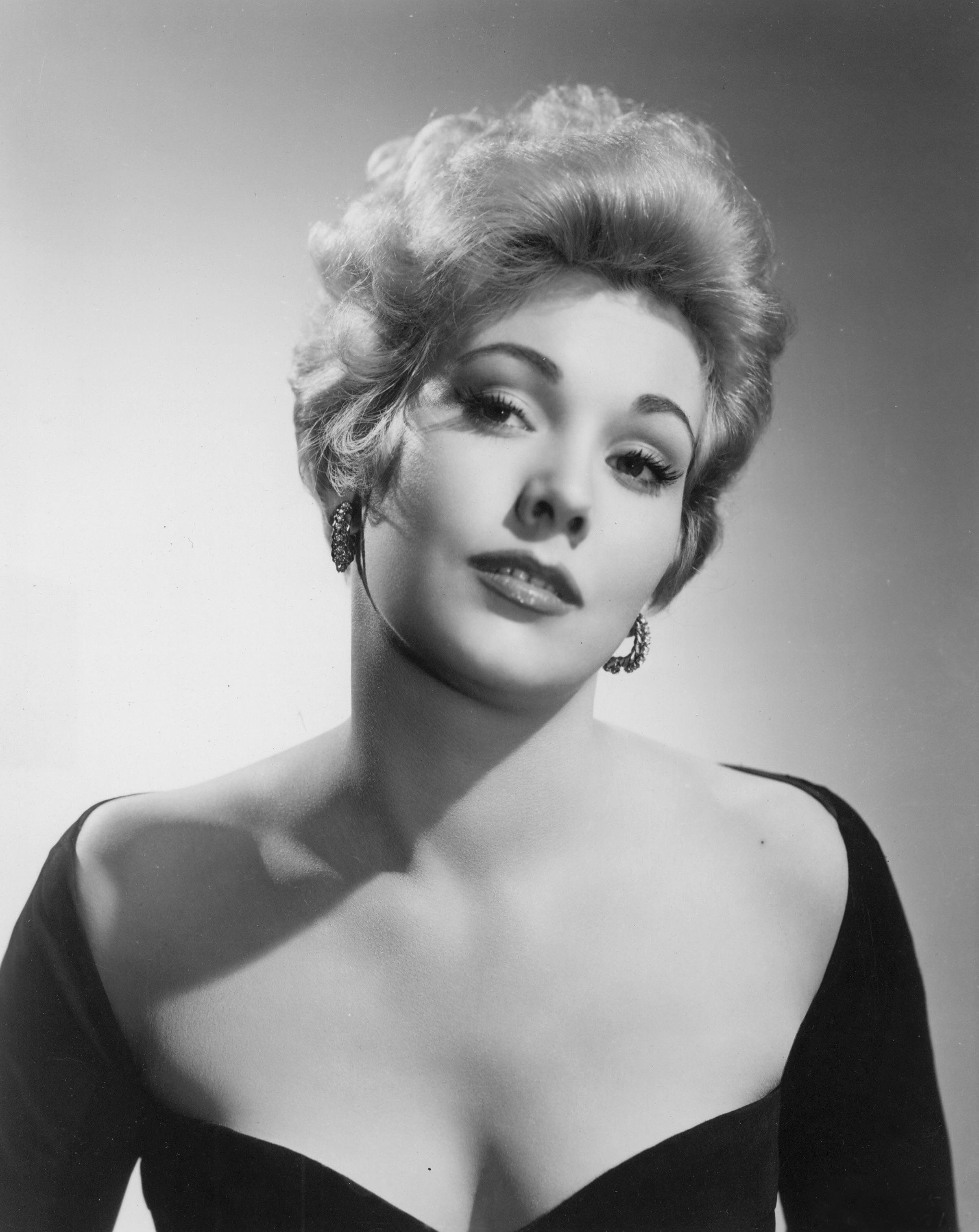 Kim Novak photo #465249