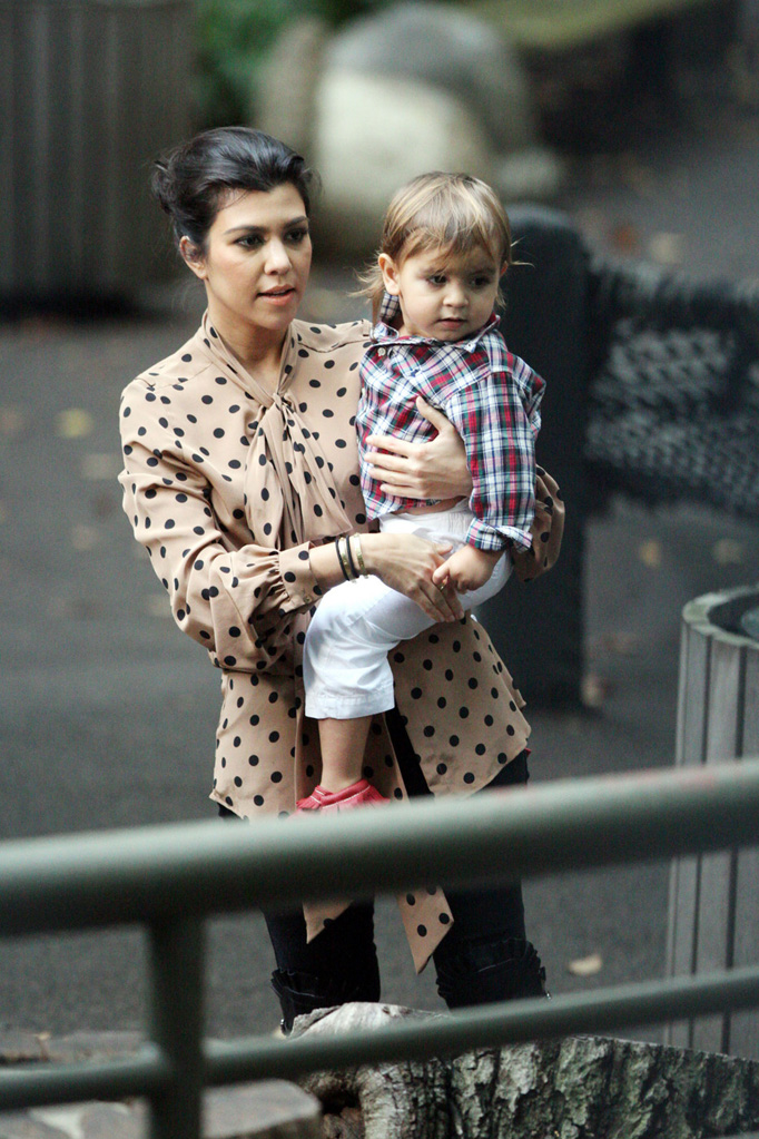 Kourtney Kardashian photo #322584