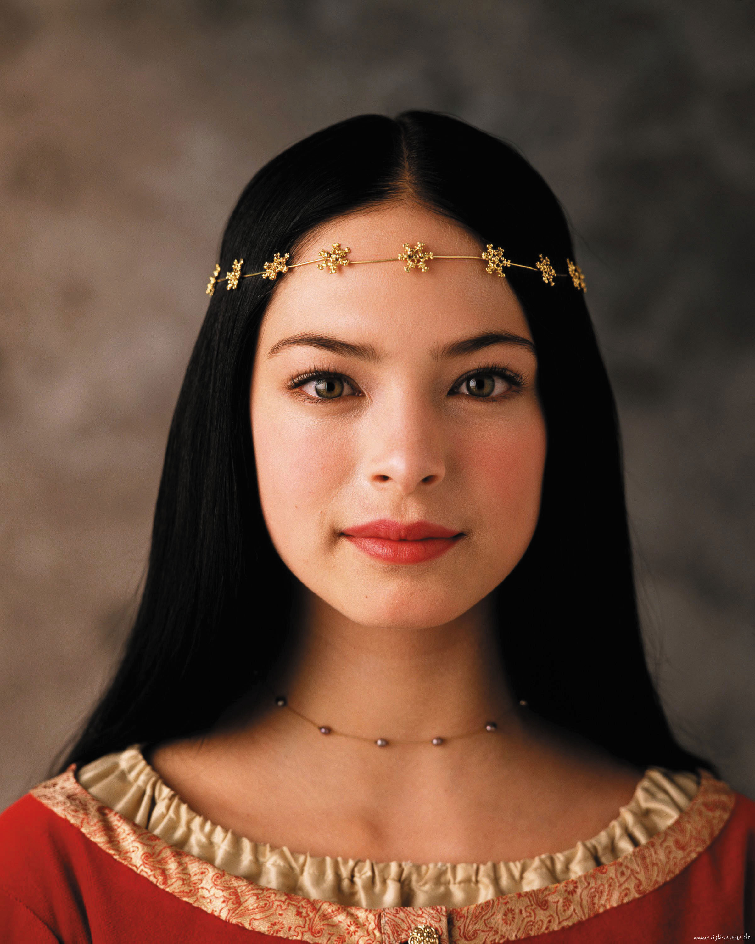 Kristin Kreuk photo #6180