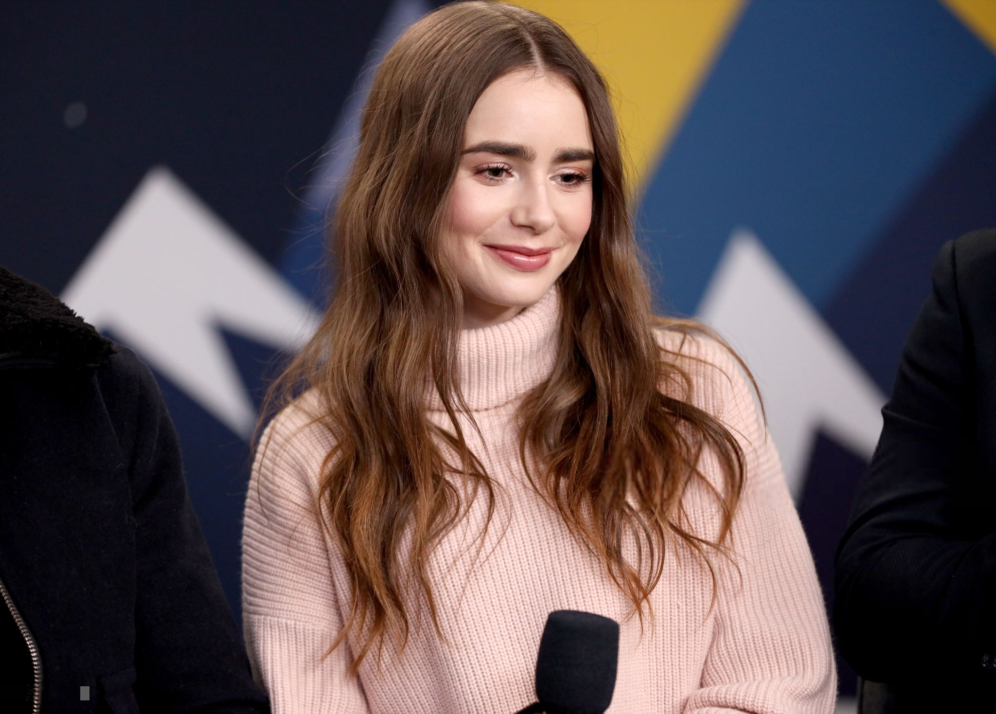 Lily Collins photo #884360