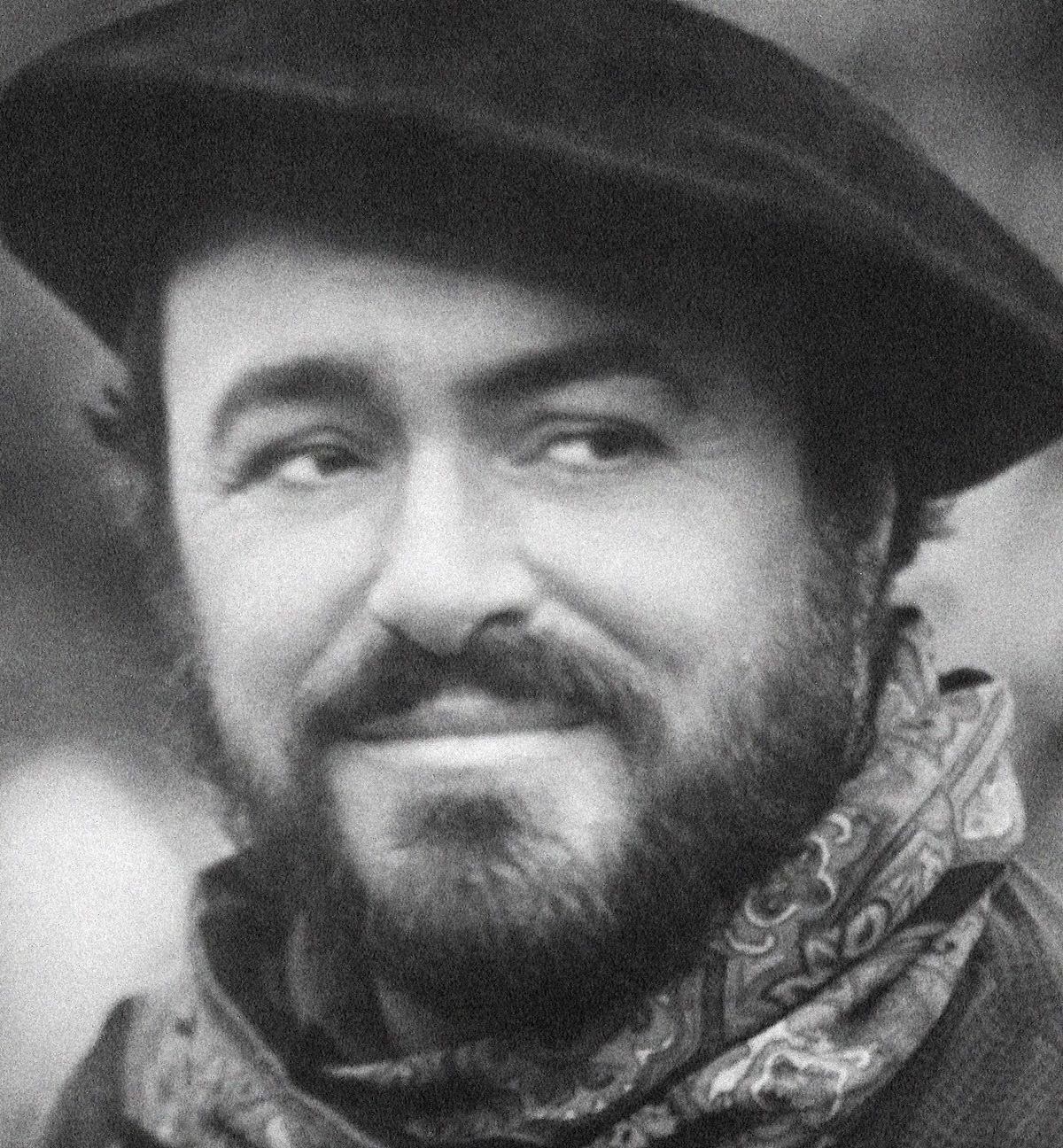 Luciano Pavarotti photo #71414