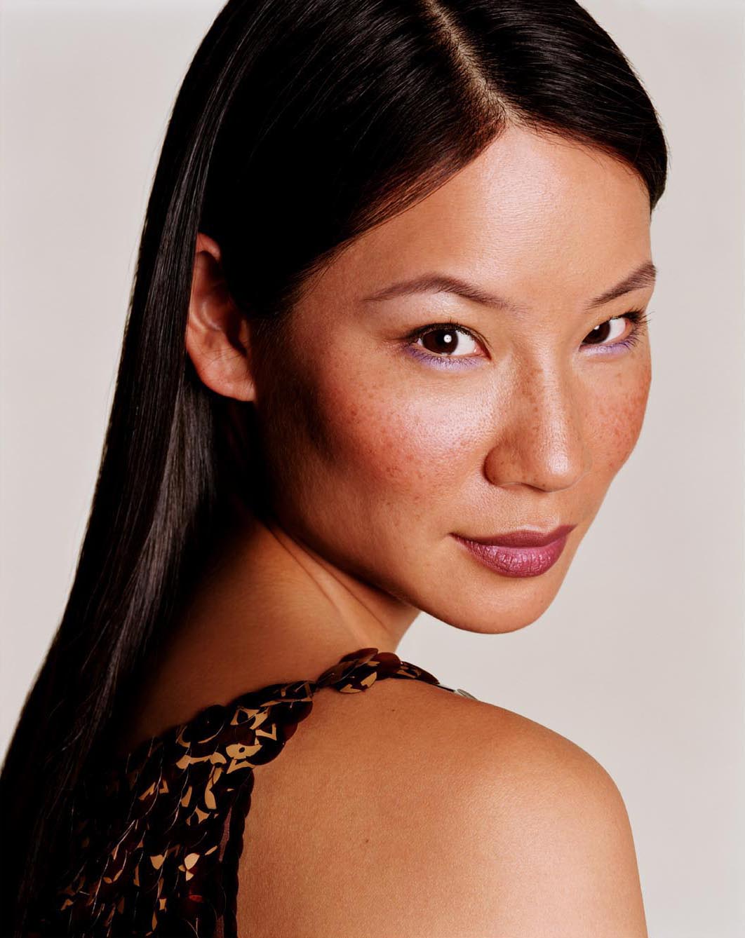 Ли актриса. Люси Лиу. Люси лью Lucy Liu. Люси лью в молодости. Люси лью 2003.